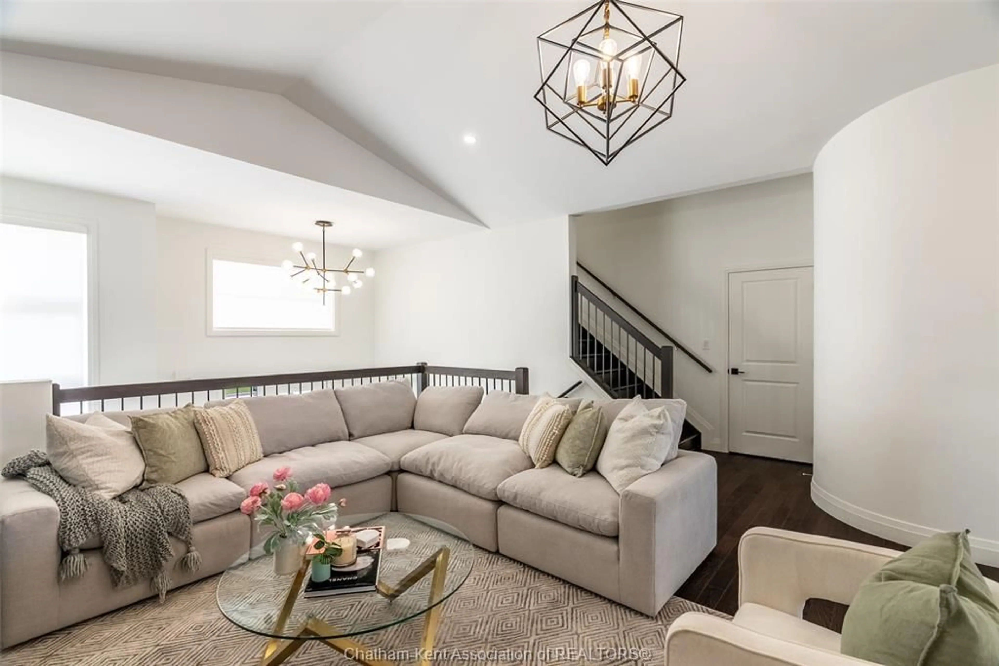 Living room with furniture, unknown for 115 Davis St, Amherstburg Ontario N9V 0G9