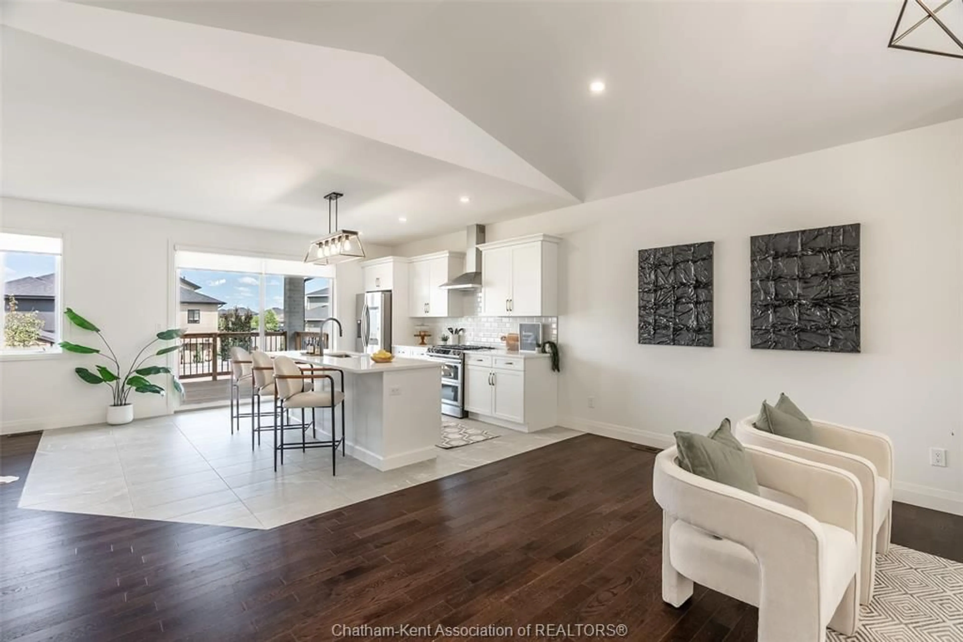 Open concept kitchen, unknown for 115 Davis St, Amherstburg Ontario N9V 0G9