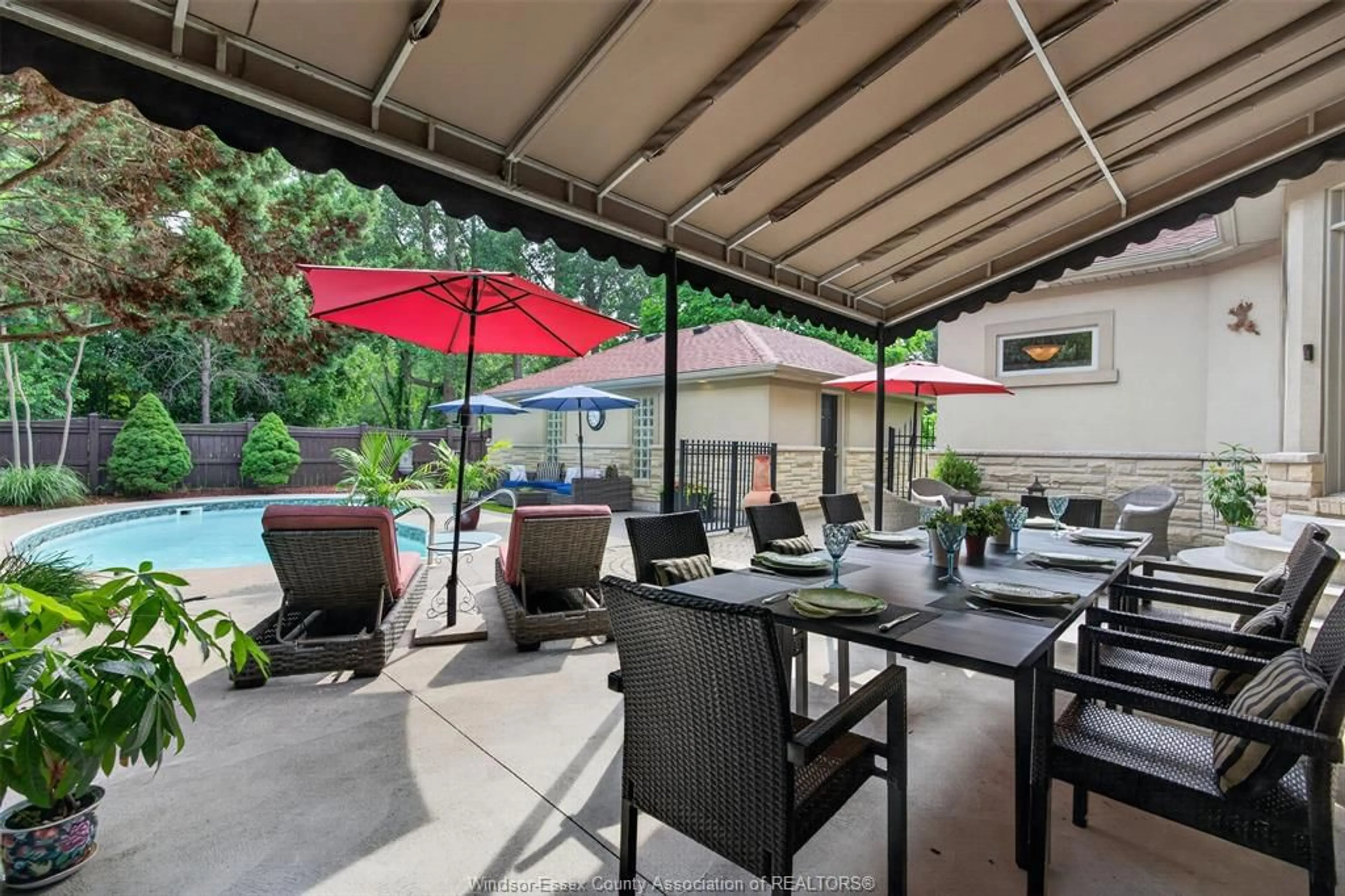Patio, street for 1150 Monty, LaSalle Ontario N9J 3S2