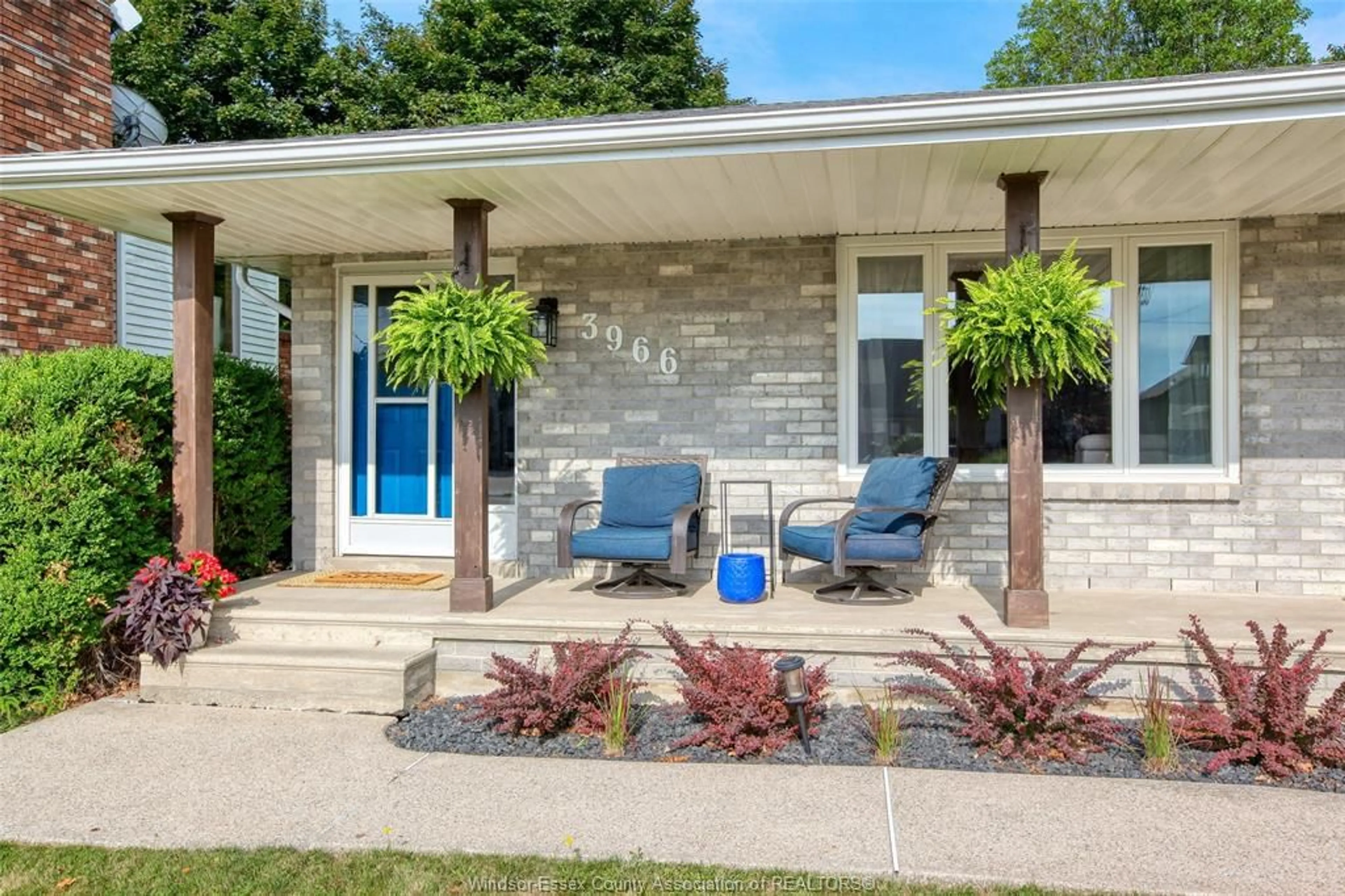 Home with brick exterior material, street for 3966 CONCESSION RD 3, Amherstburg Ontario N9V 2Y9