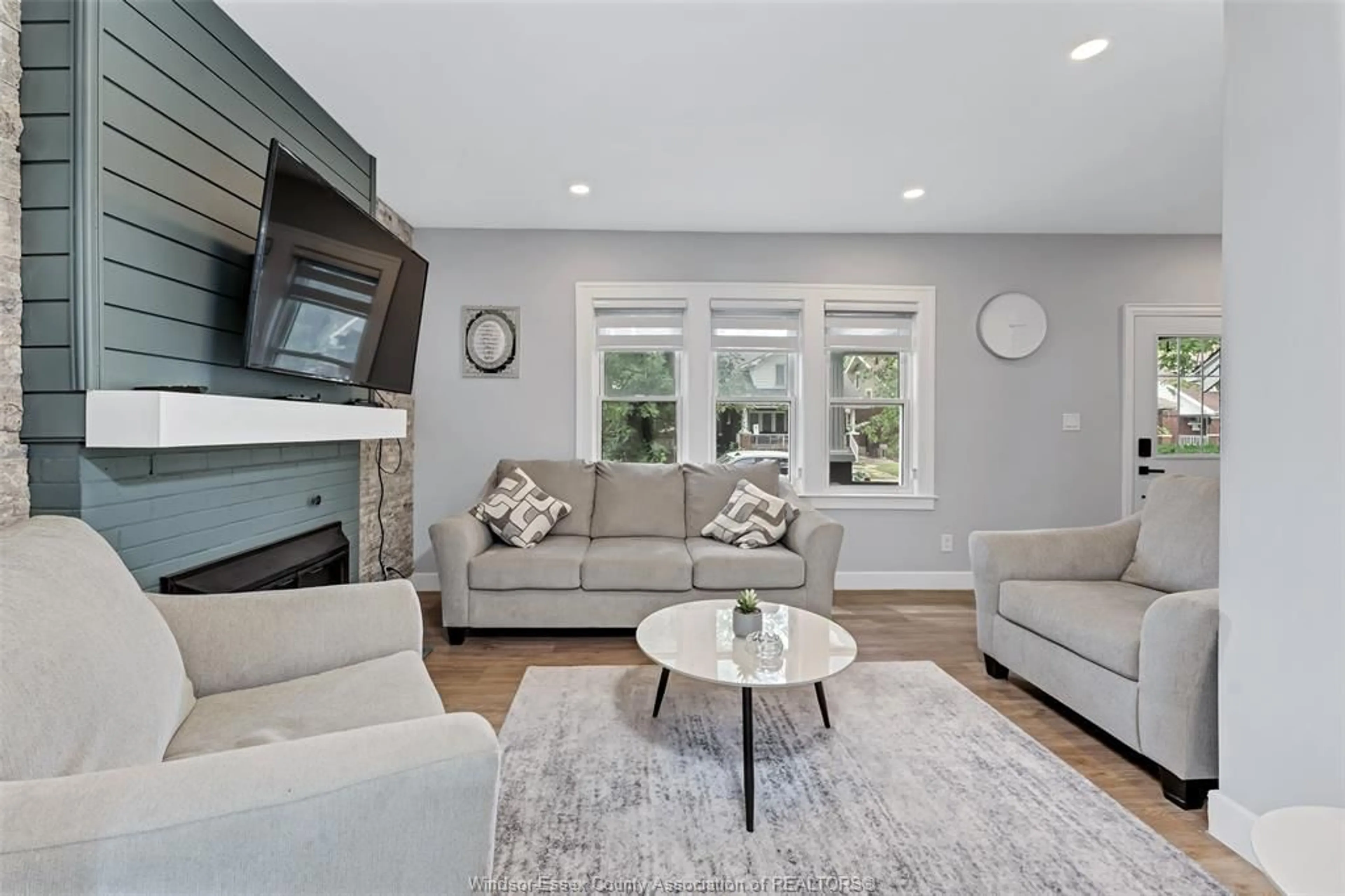 Living room with furniture, unknown for 1516 DOUGALL Ave, Windsor Ontario N8X 1S1