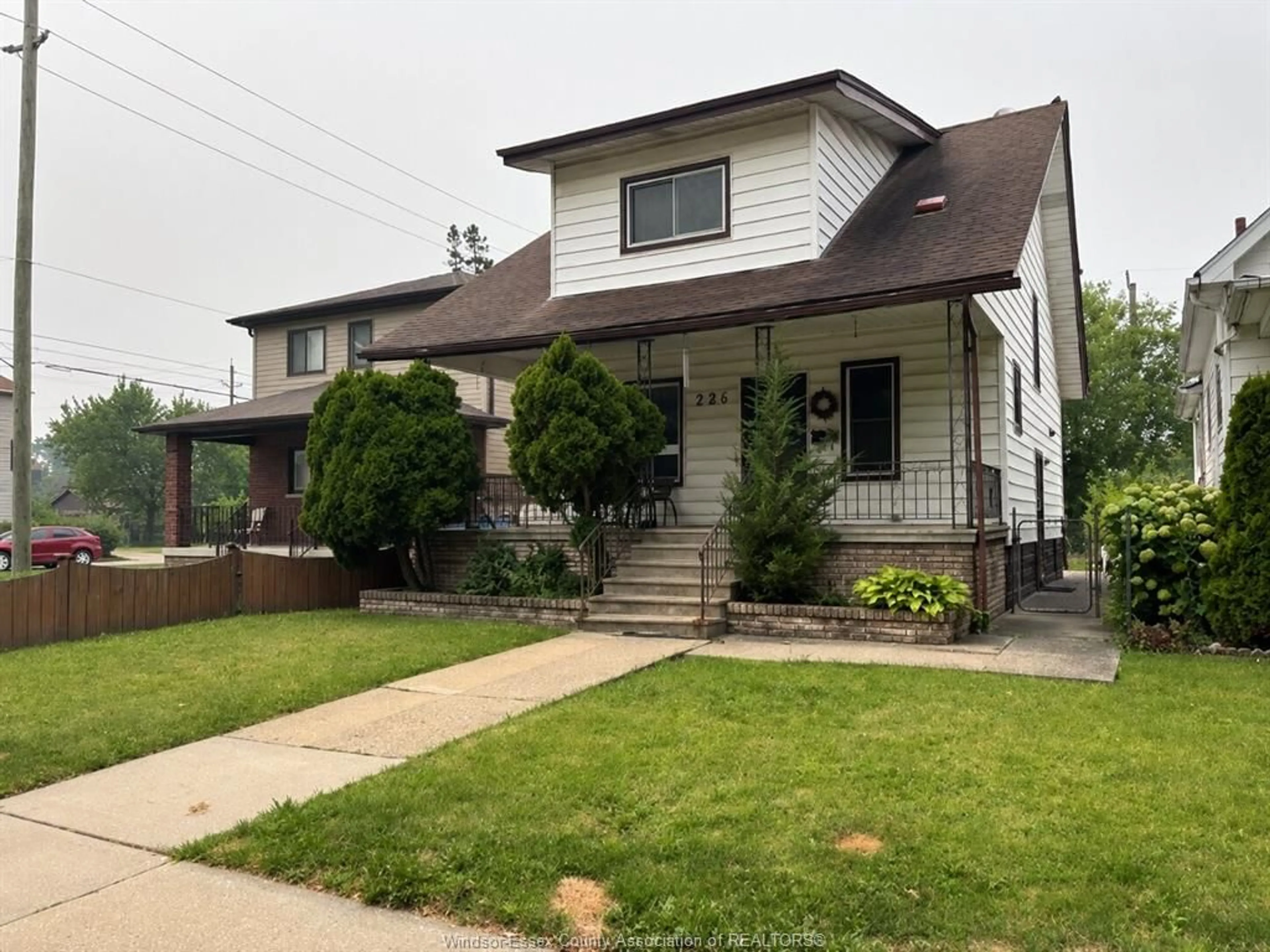 Home with vinyl exterior material, street for 781 PIERRE, Windsor Ontario N9A 2K4
