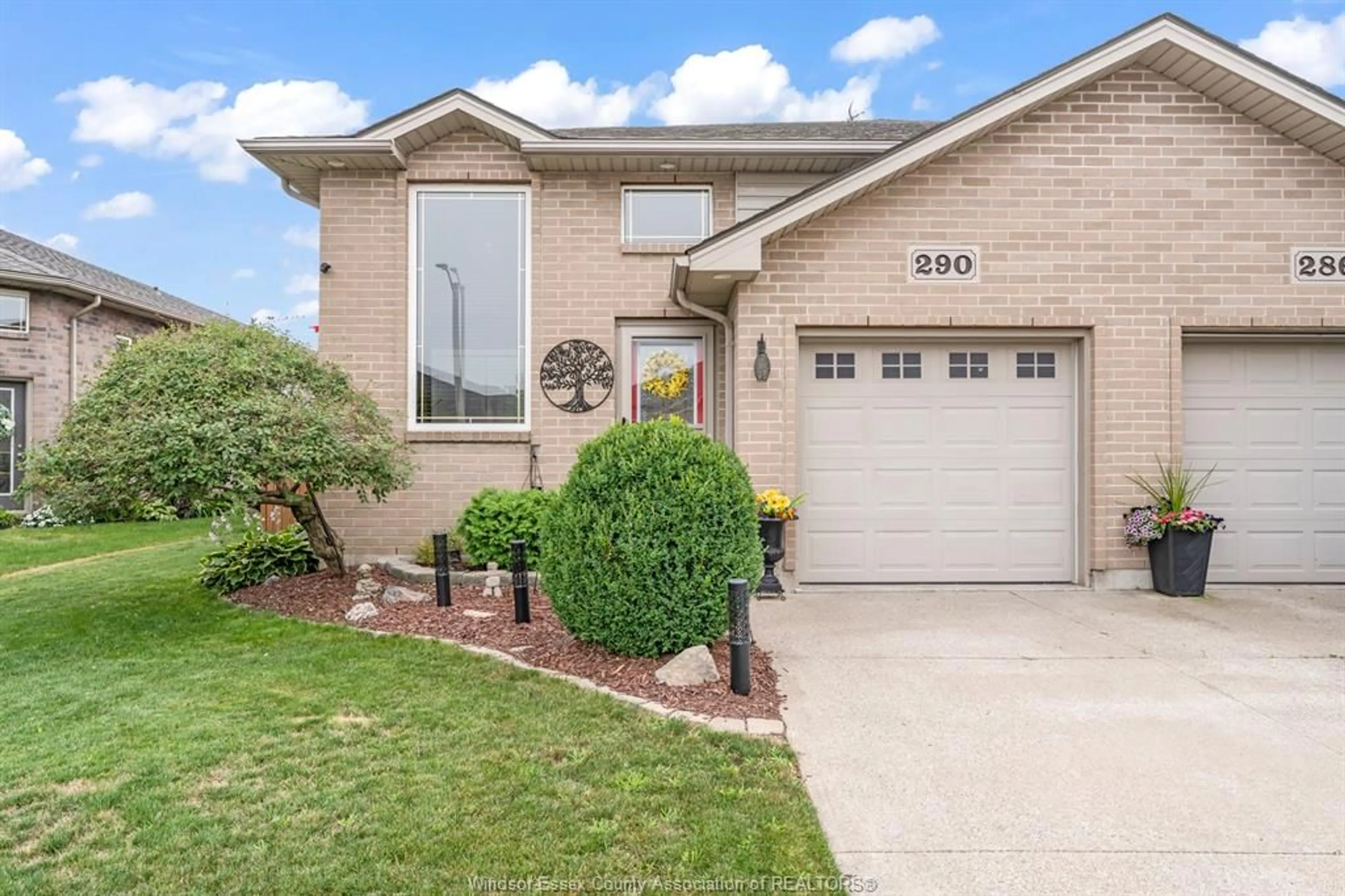 Home with brick exterior material, street for 290 JEWEL St, LaSalle Ontario N9J 3X5