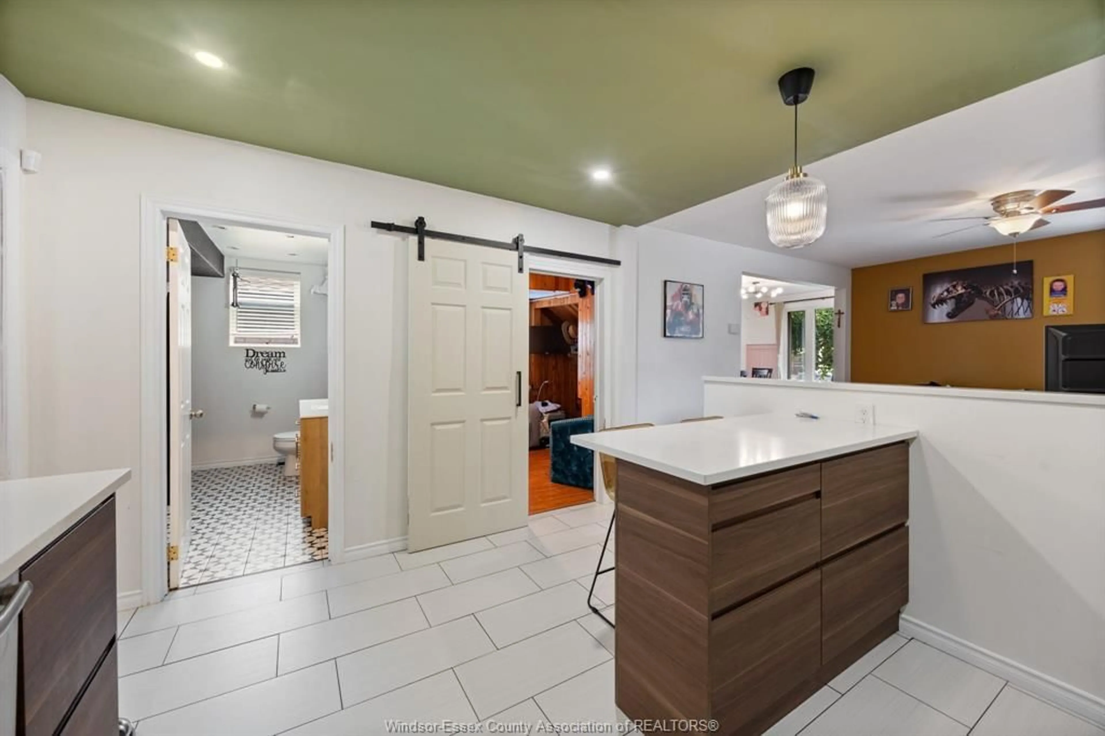 Open concept kitchen, ceramic/tile floor for 1657 WESTMINSTER Blvd, Windsor Ontario N8T 1X2