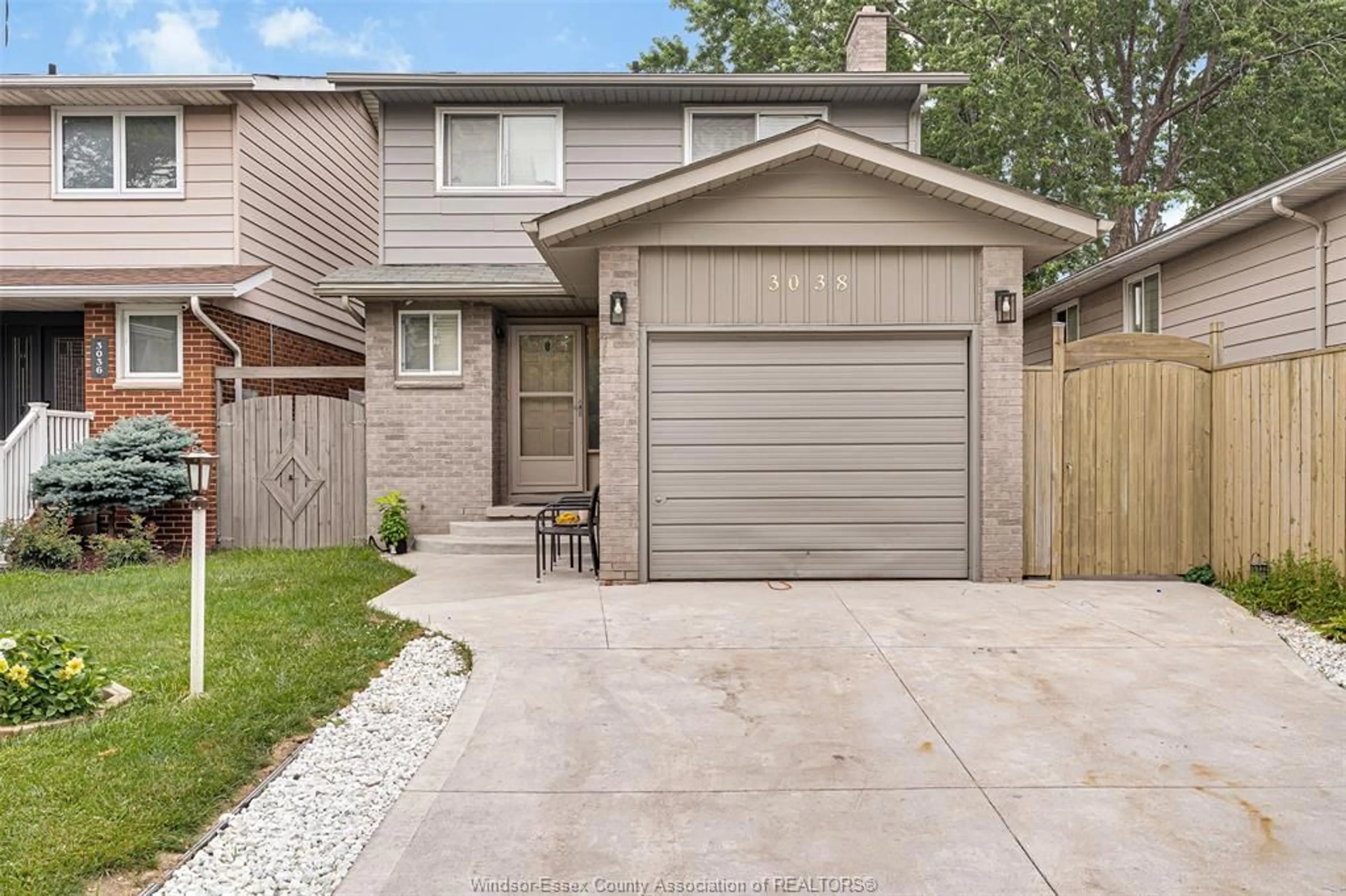 Home with brick exterior material, street for 3038 BRIMLEY, Windsor Ontario N8R 1M2