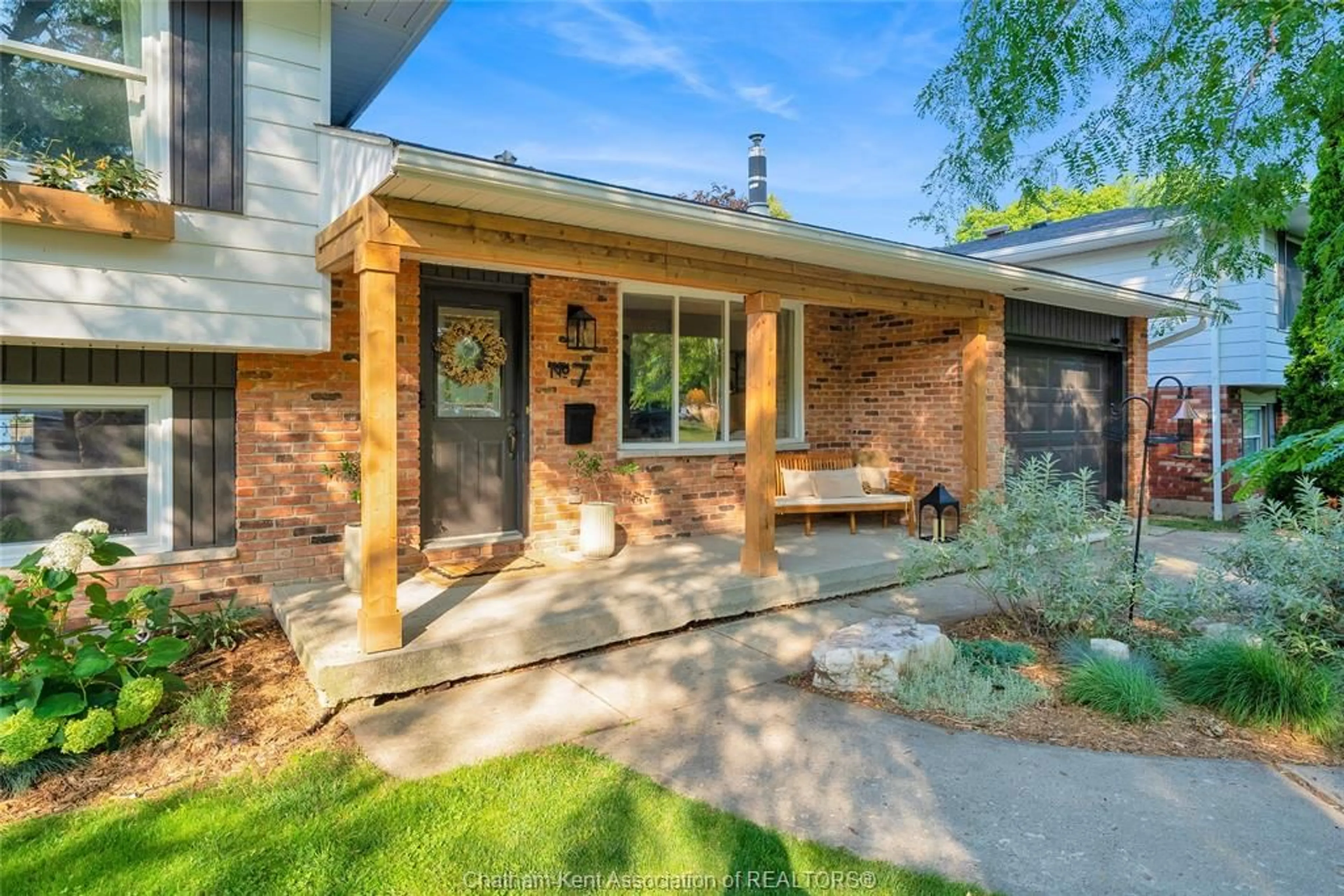 Home with brick exterior material, street for 7 ORDON Blvd, Chatham Ontario N7L 4B1