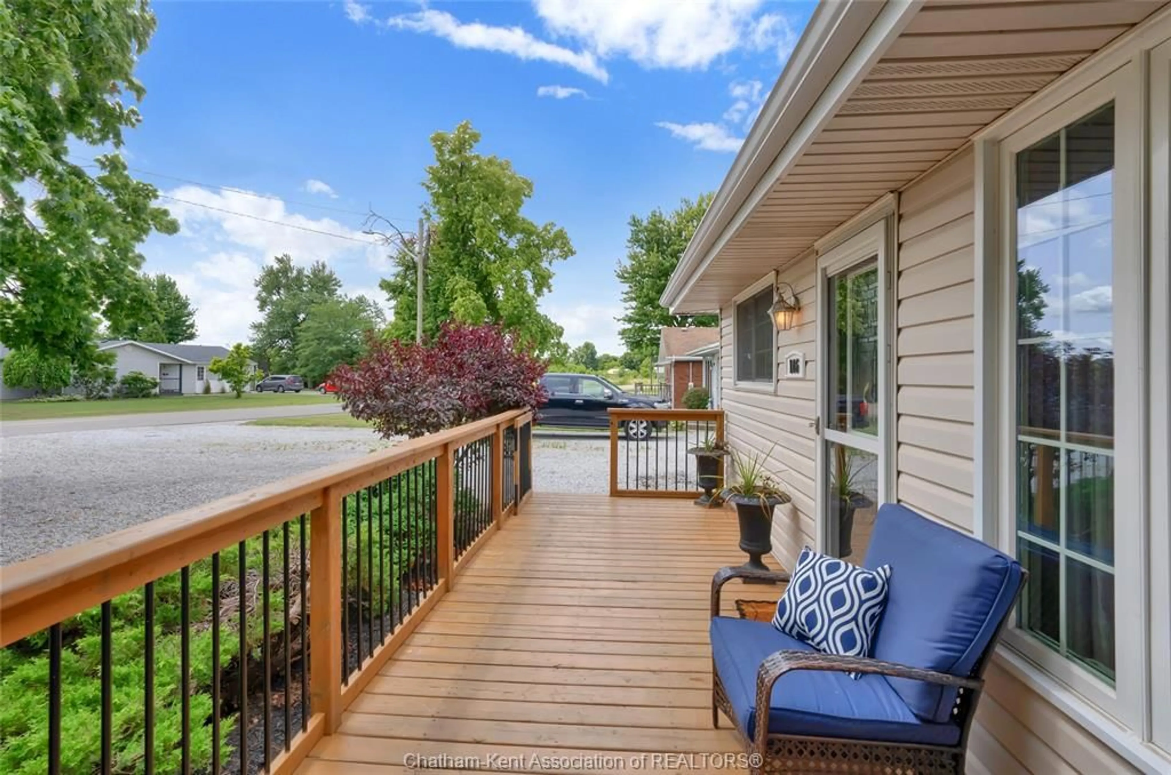 Patio, water/lake/river/ocean view for 106 Canal St, Tilbury Ontario N0P 2L0