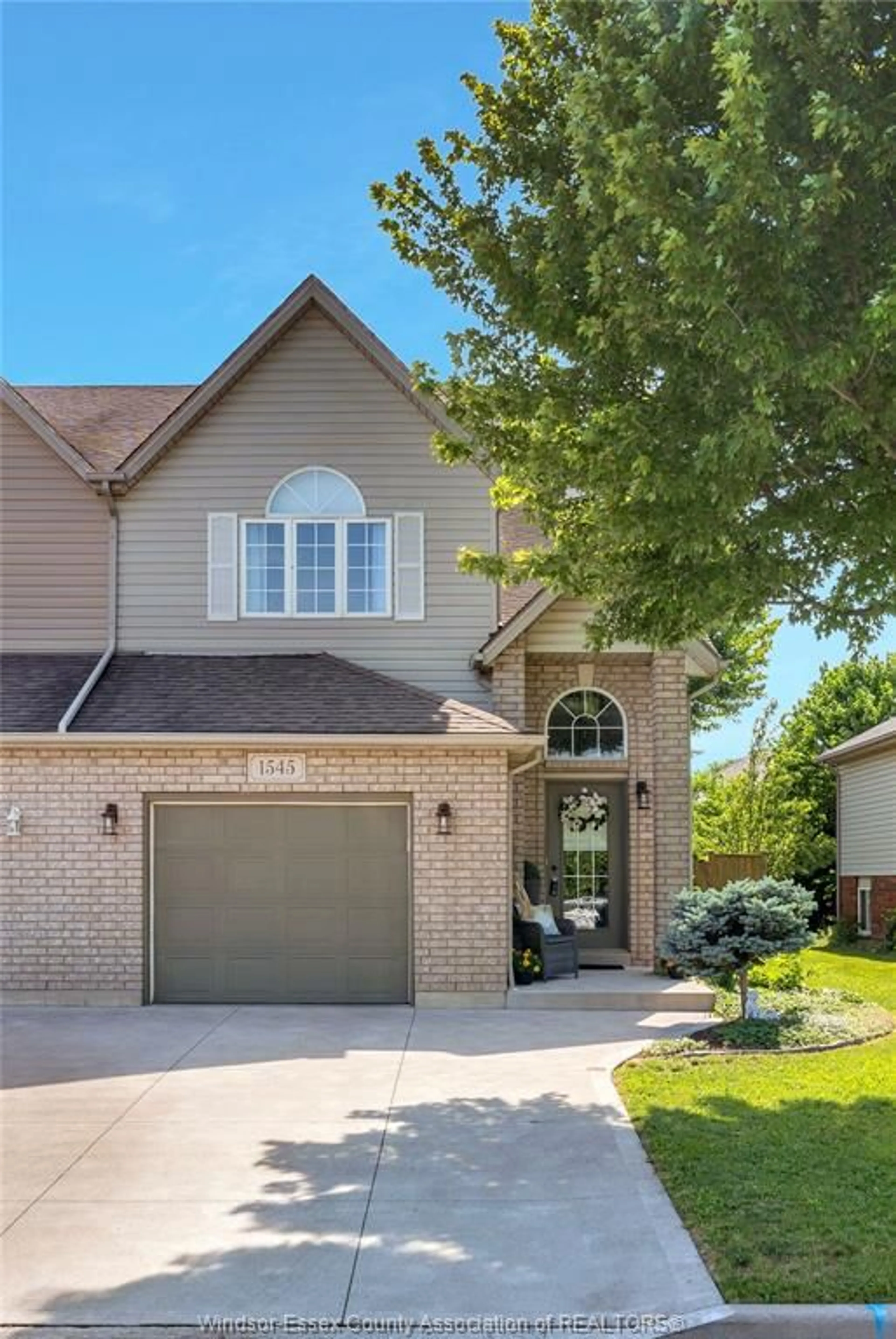Home with brick exterior material, street for 1545 VOLLANS St, LaSalle Ontario N9H 2M9