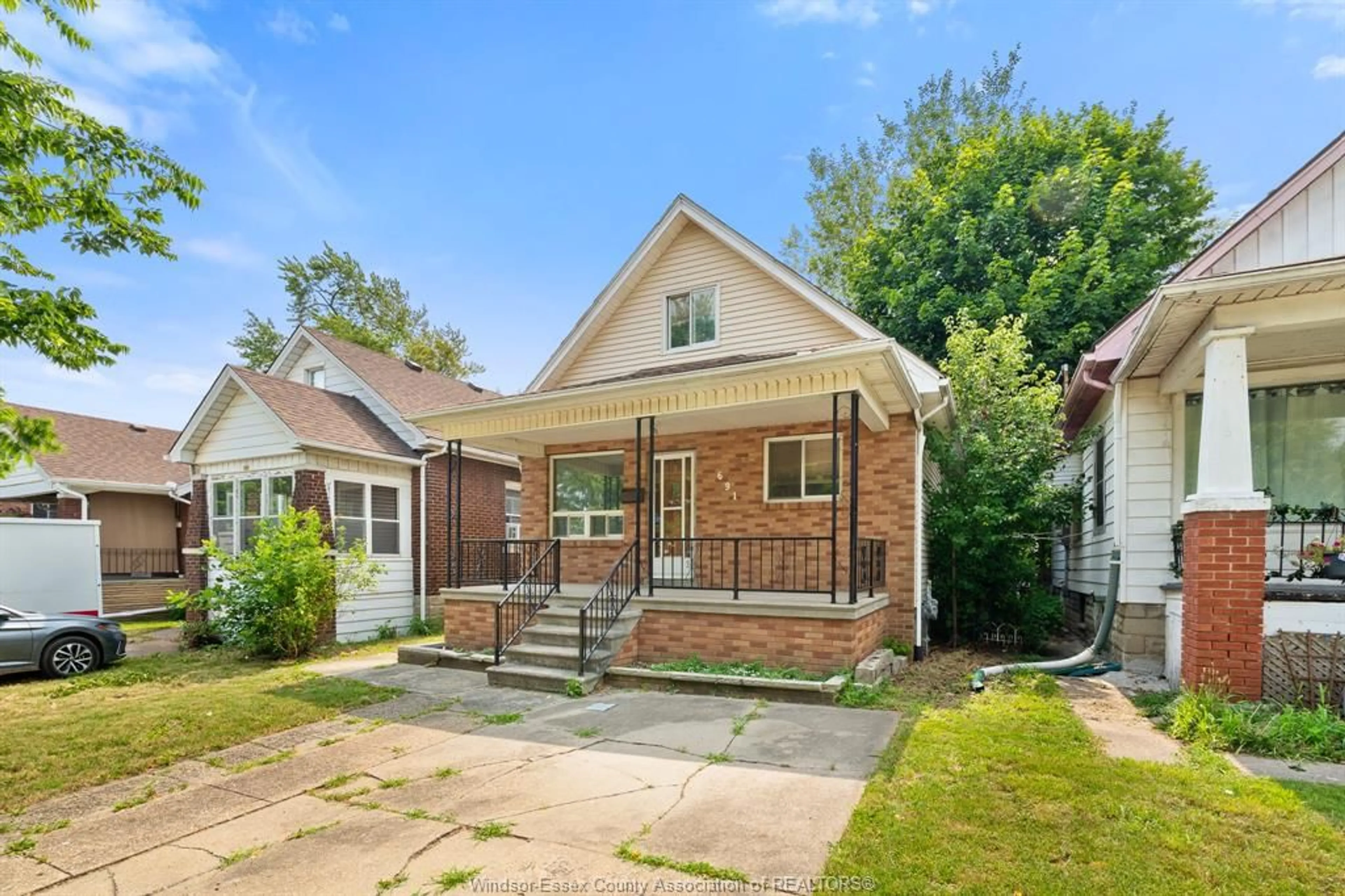 Home with brick exterior material, street for 691 RANDOLPH, Windsor Ontario N9B 2T7