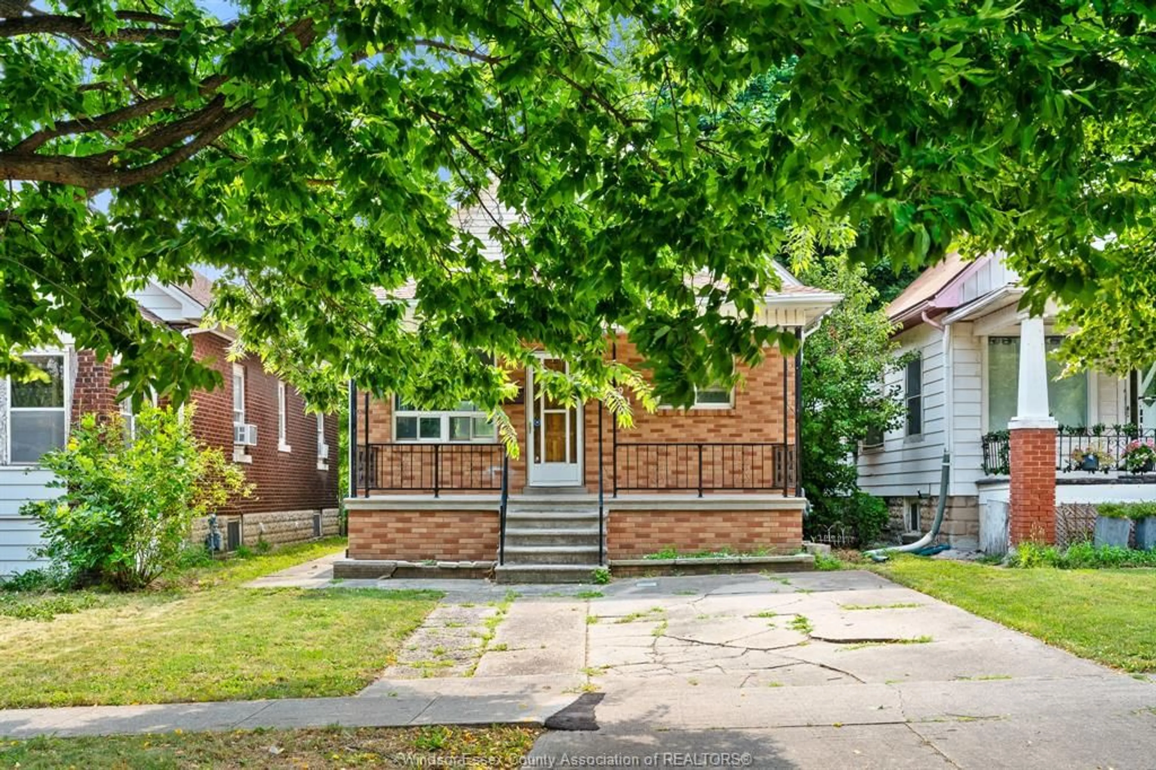 Home with brick exterior material, street for 691 RANDOLPH, Windsor Ontario N9B 2T7