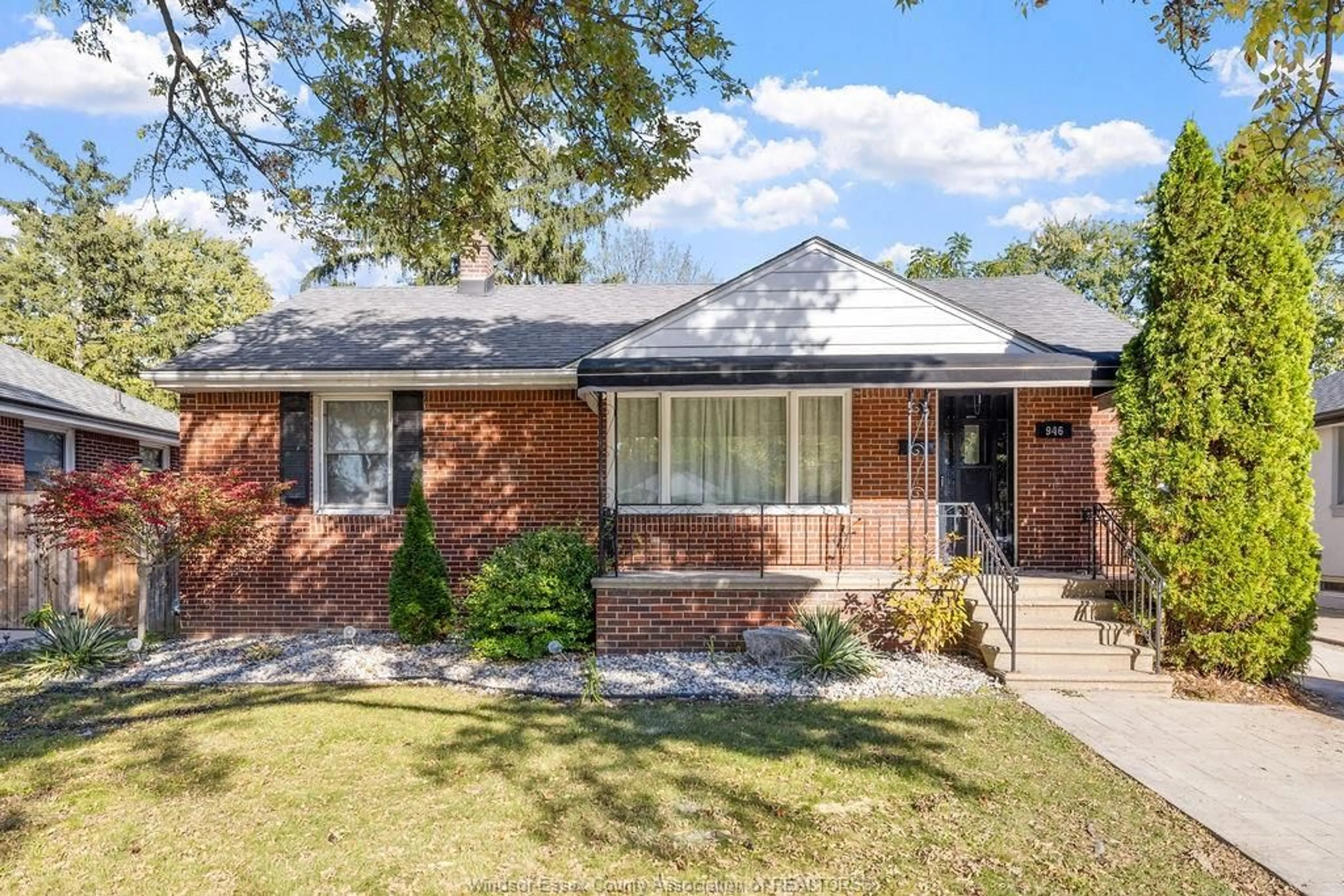 Home with brick exterior material, street for 946 BELLEPERCHE, Windsor Ontario N8S 3C3