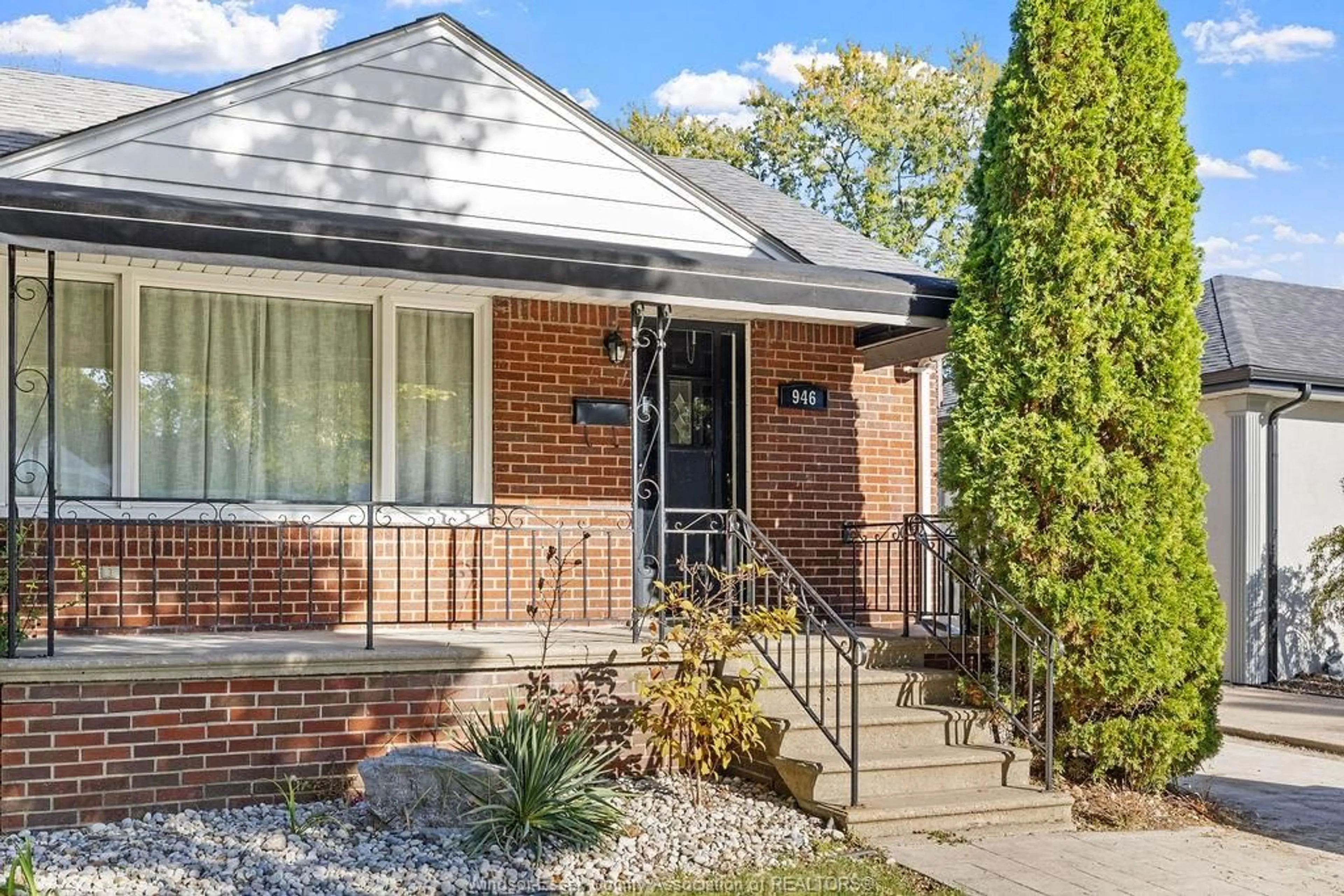 Home with brick exterior material, street for 946 BELLEPERCHE, Windsor Ontario N8S 3C3