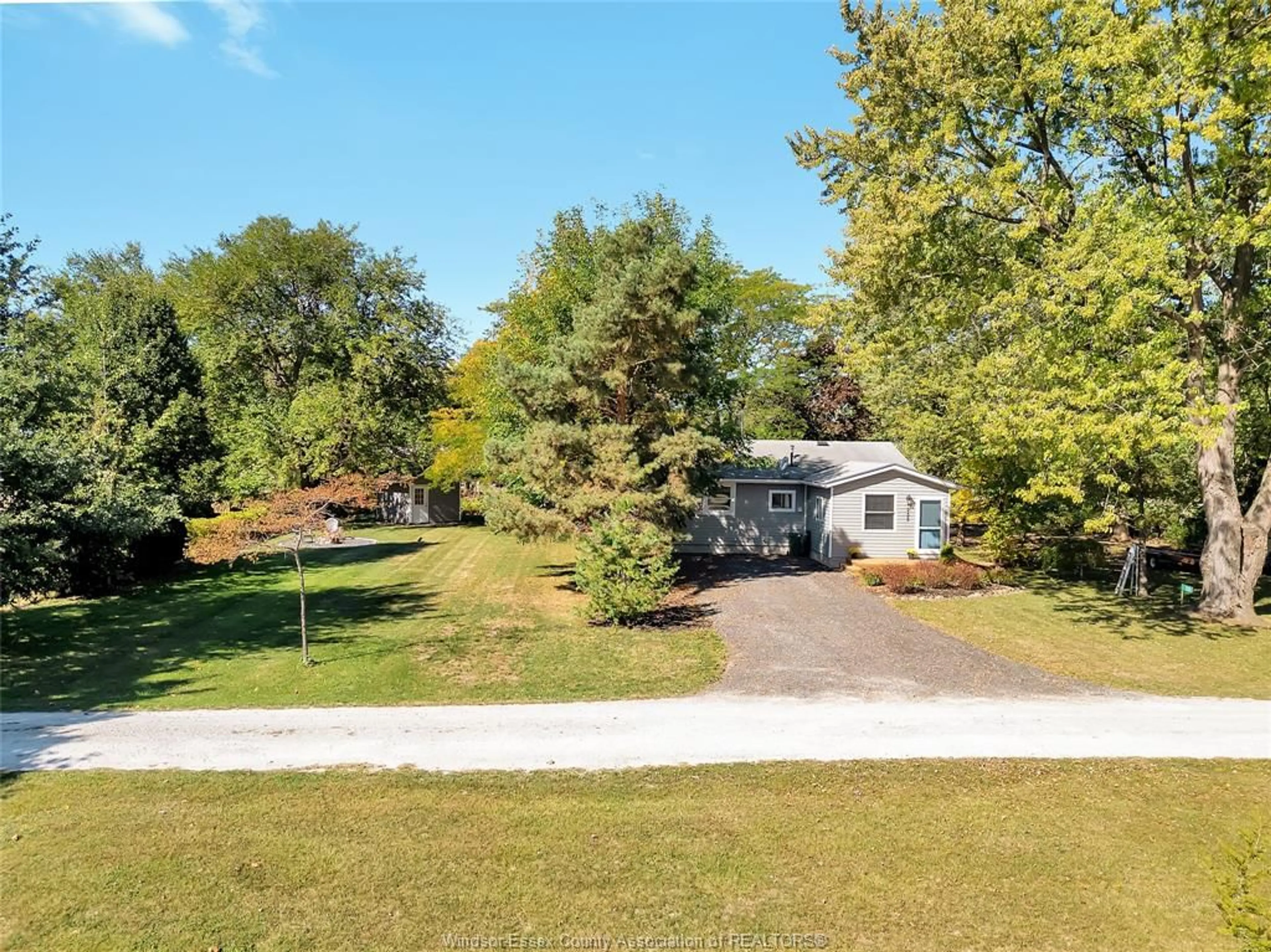 A pic from outside/outdoor area/front of a property/back of a property/a pic from drone, street for 255 EDWARD Rd, Lakeshore Ontario N0R 1S0