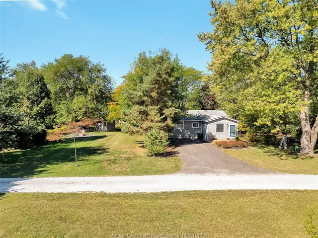 255 EDWARD Rd, Lakeshore 4