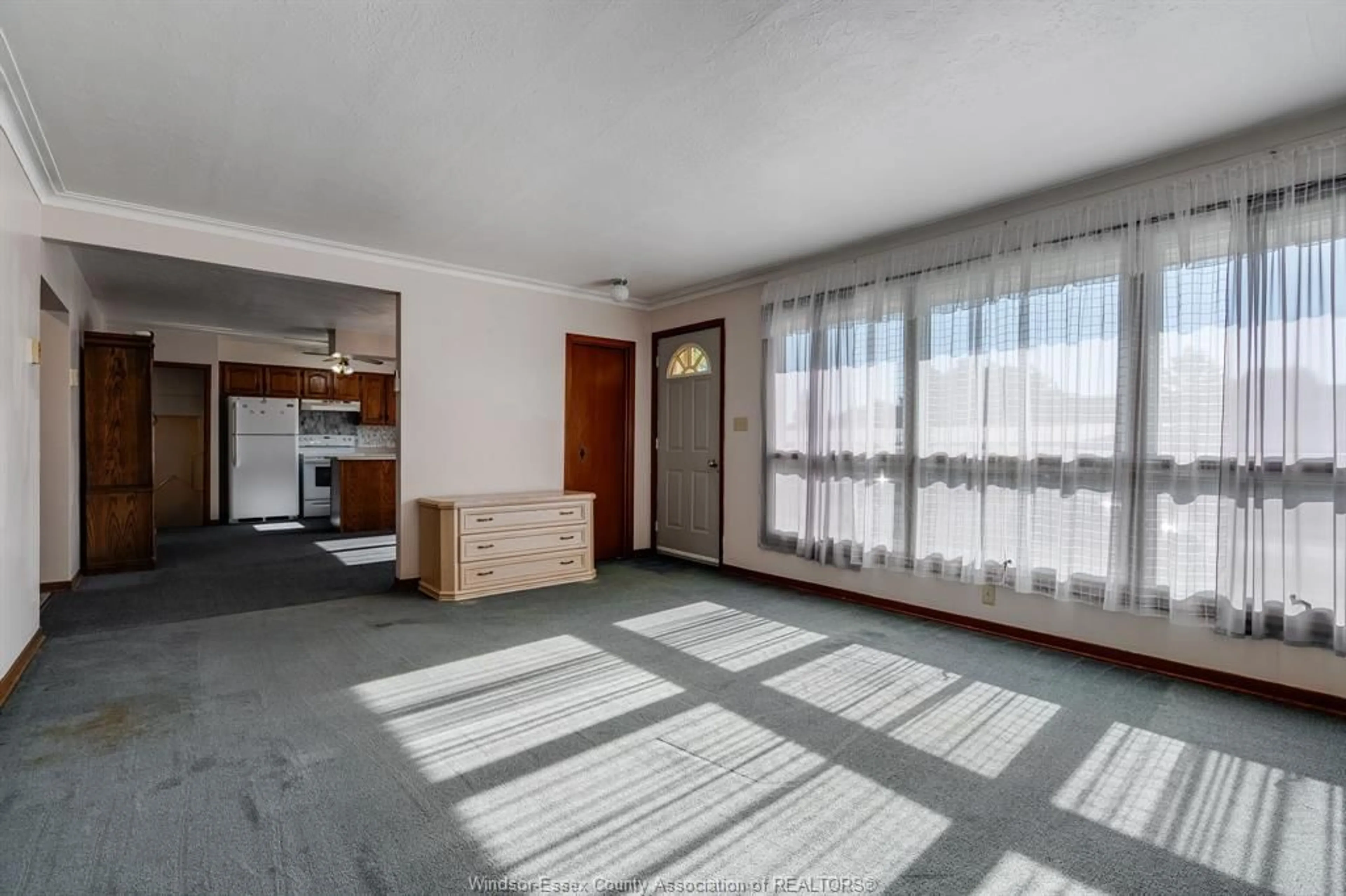 A pic of a room for 23 Garrison Ave, Leamington Ontario N8H 2P1