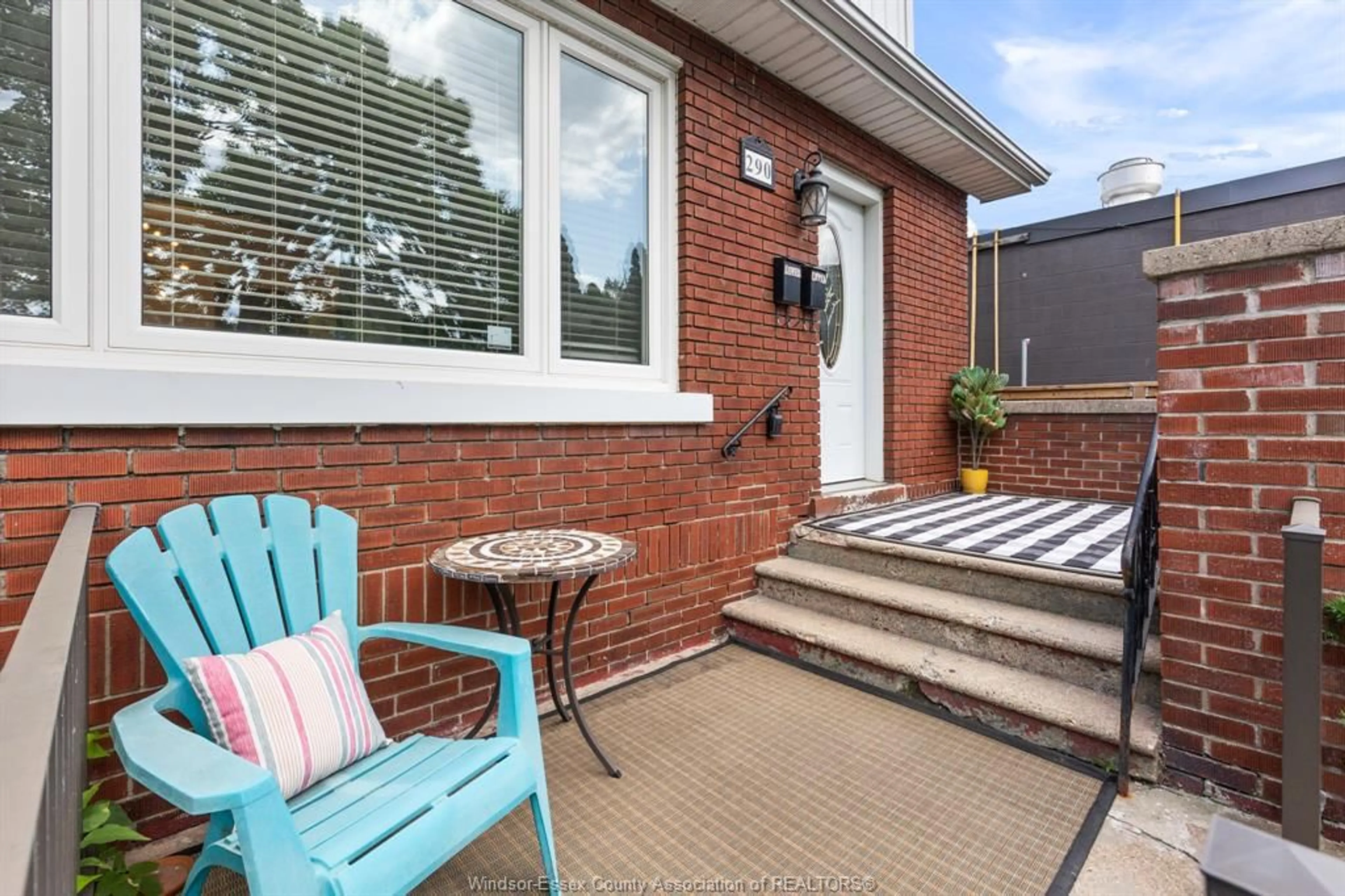 Home with brick exterior material, street for 290 THOMPSON, Windsor Ontario N8S 2G4