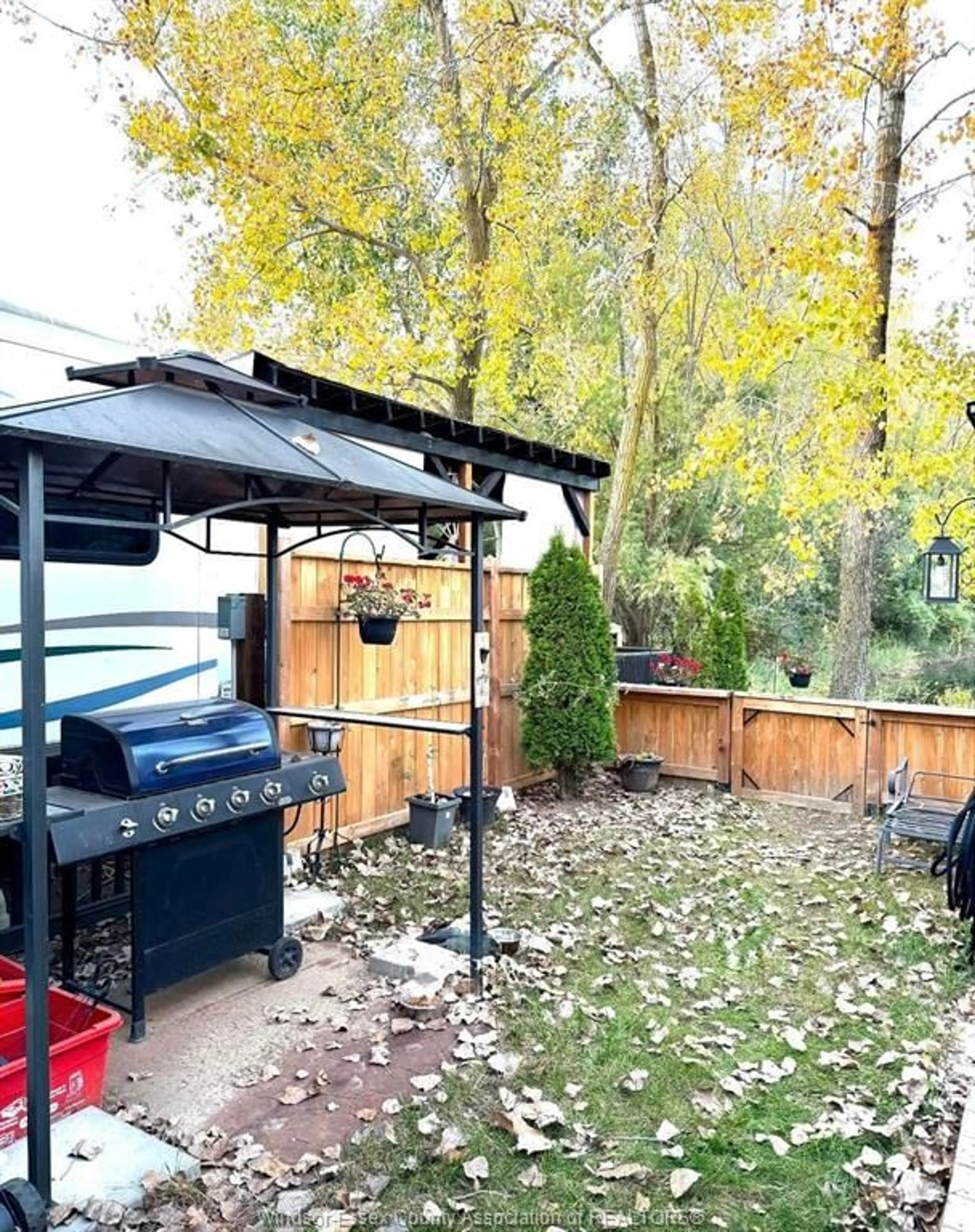 Patio, street for 126 MERSEA 5 Rd #115, Leamington Ontario N8H 3V5