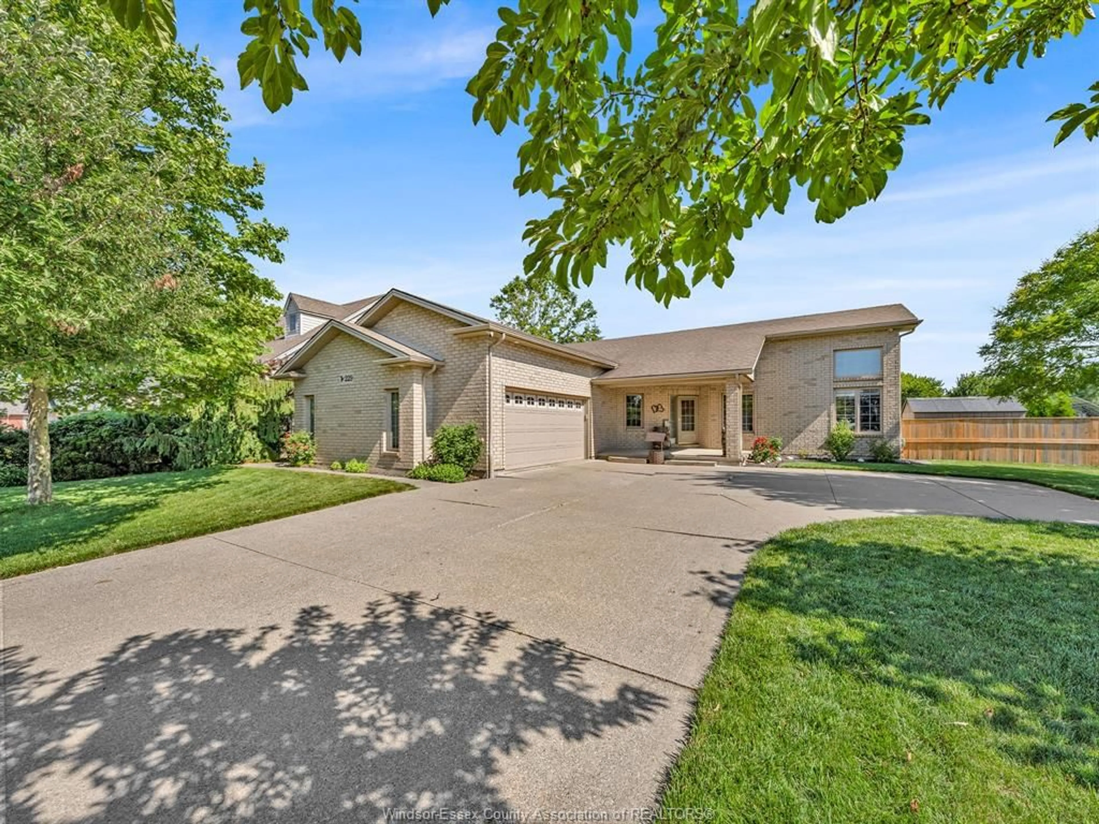 Unknown for 229 ST. PETER St, Belle River Ontario N8L 0N9