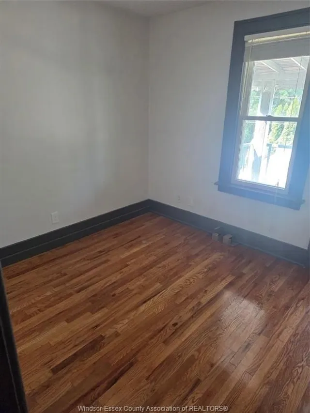 2371-2373 Lincoln Rd, Windsor 5