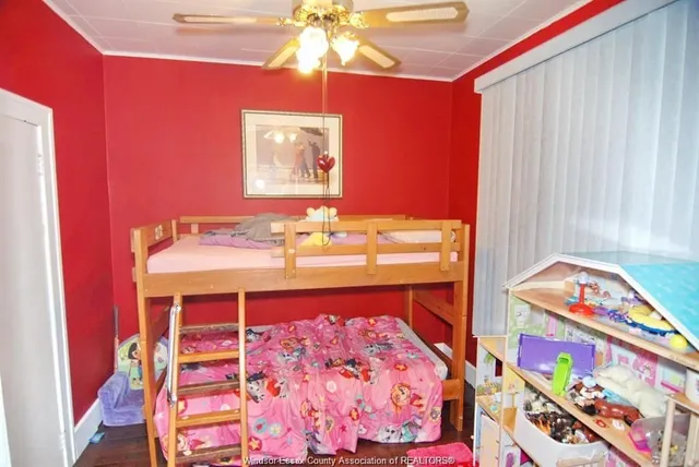 1409 HENRY FORD CENTRE, Windsor 5
