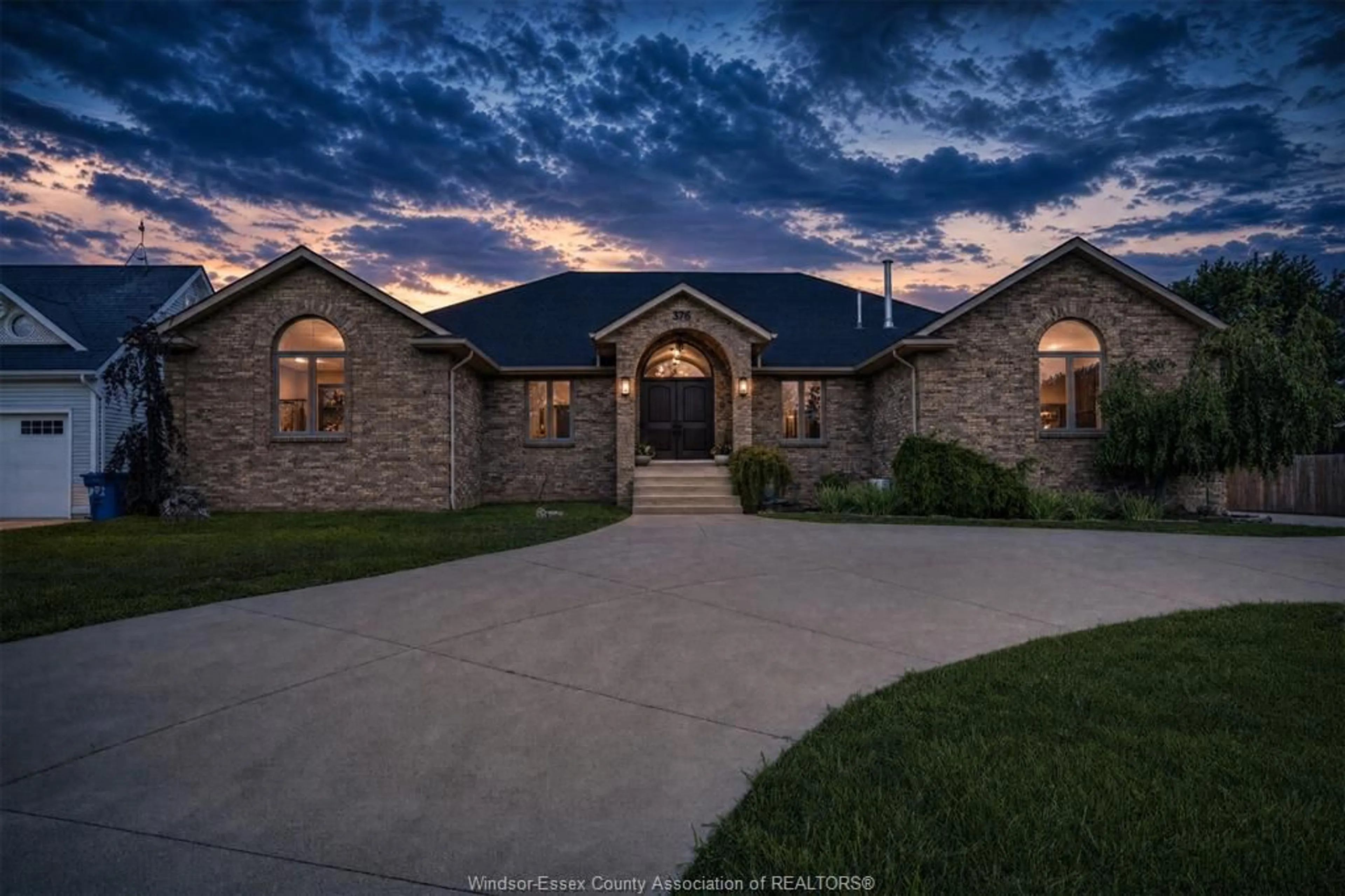 Home with brick exterior material, street for 376 ELMSTEAD Ridge, Lakeshore Ontario N8N 2L9