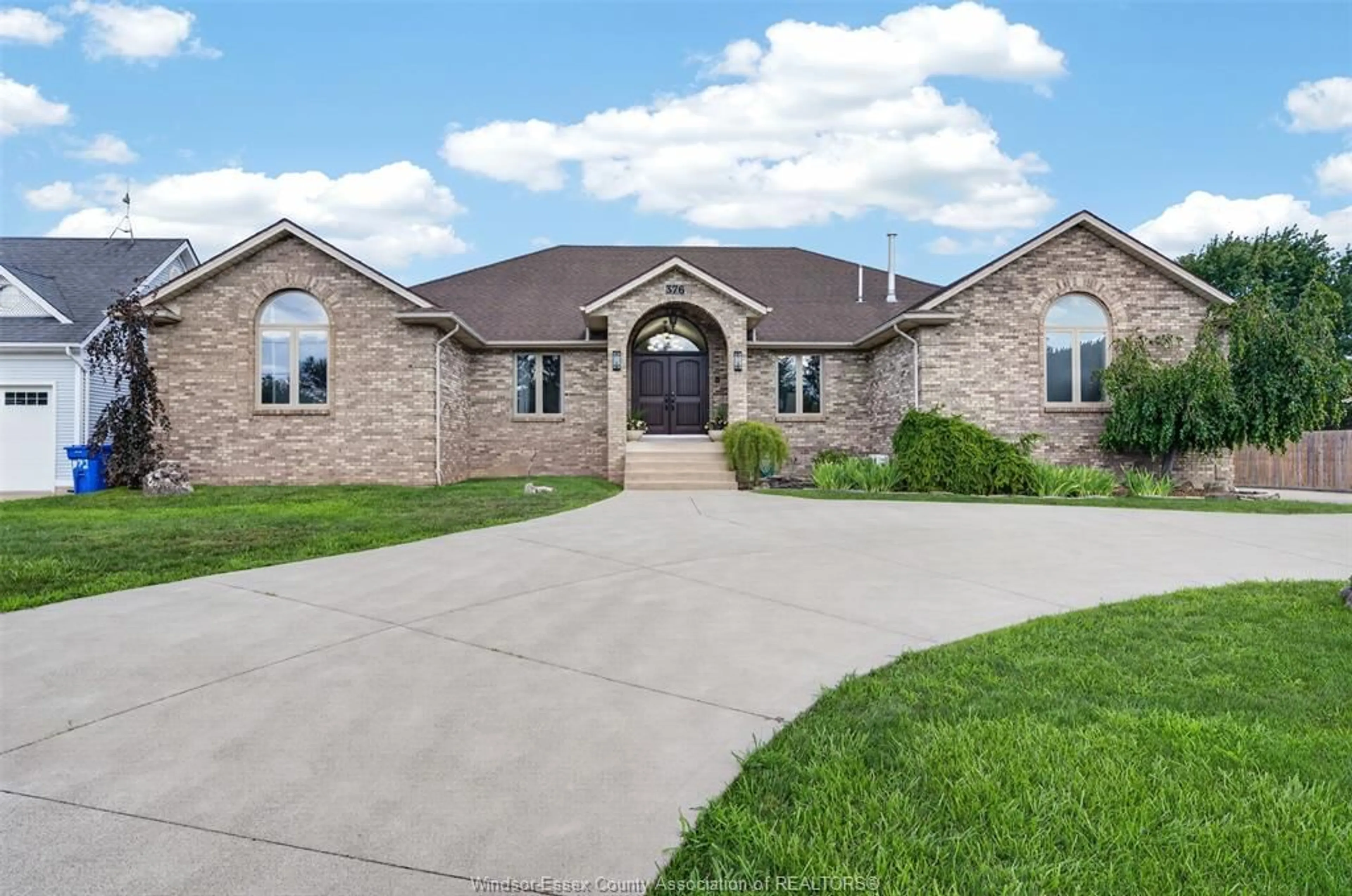 Home with brick exterior material, unknown for 376 ELMSTEAD Ridge, Lakeshore Ontario N8N 2L9