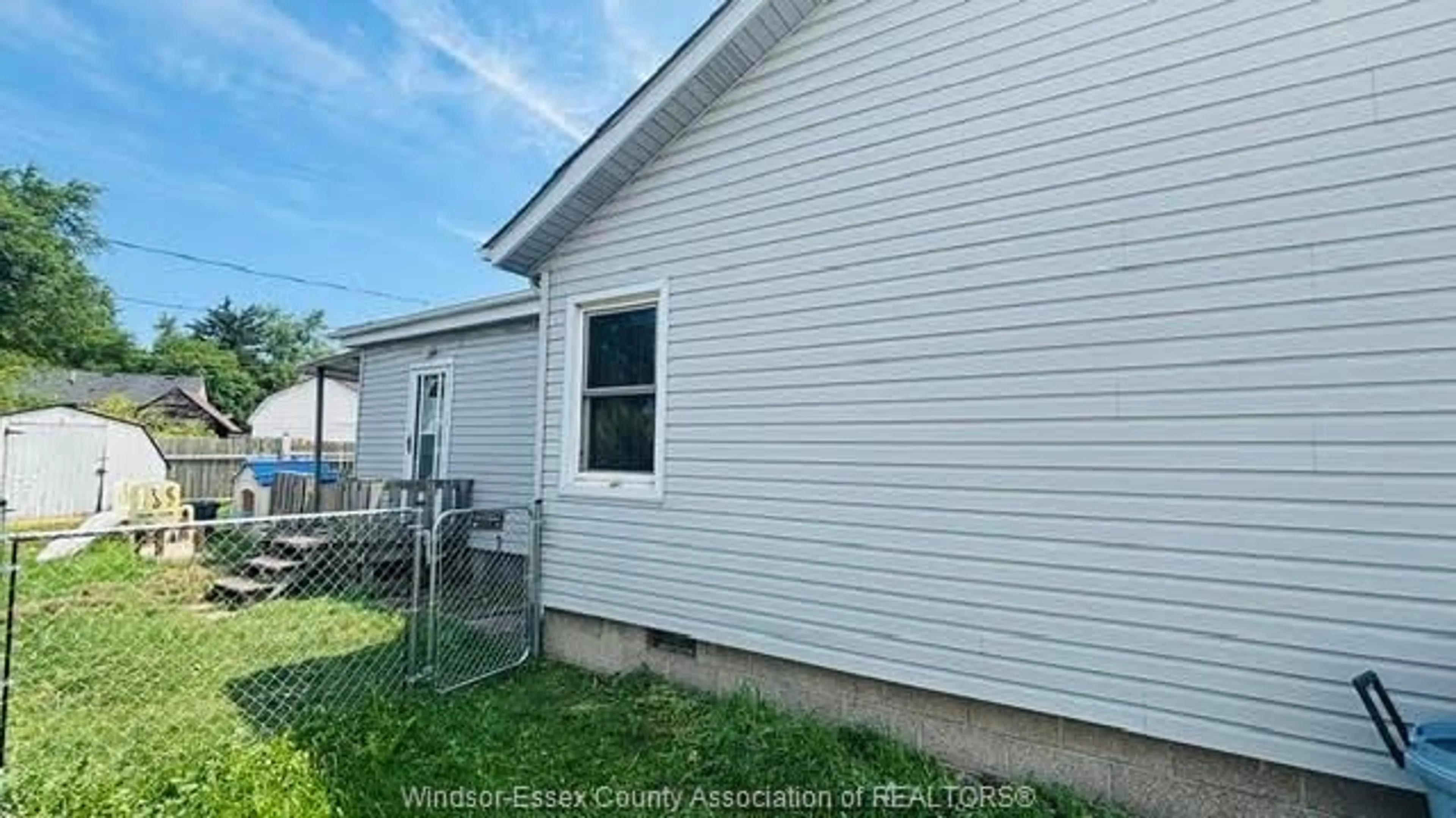 Home with vinyl exterior material, building for 1640 Prince, Windsor Ontario N9C 3B7