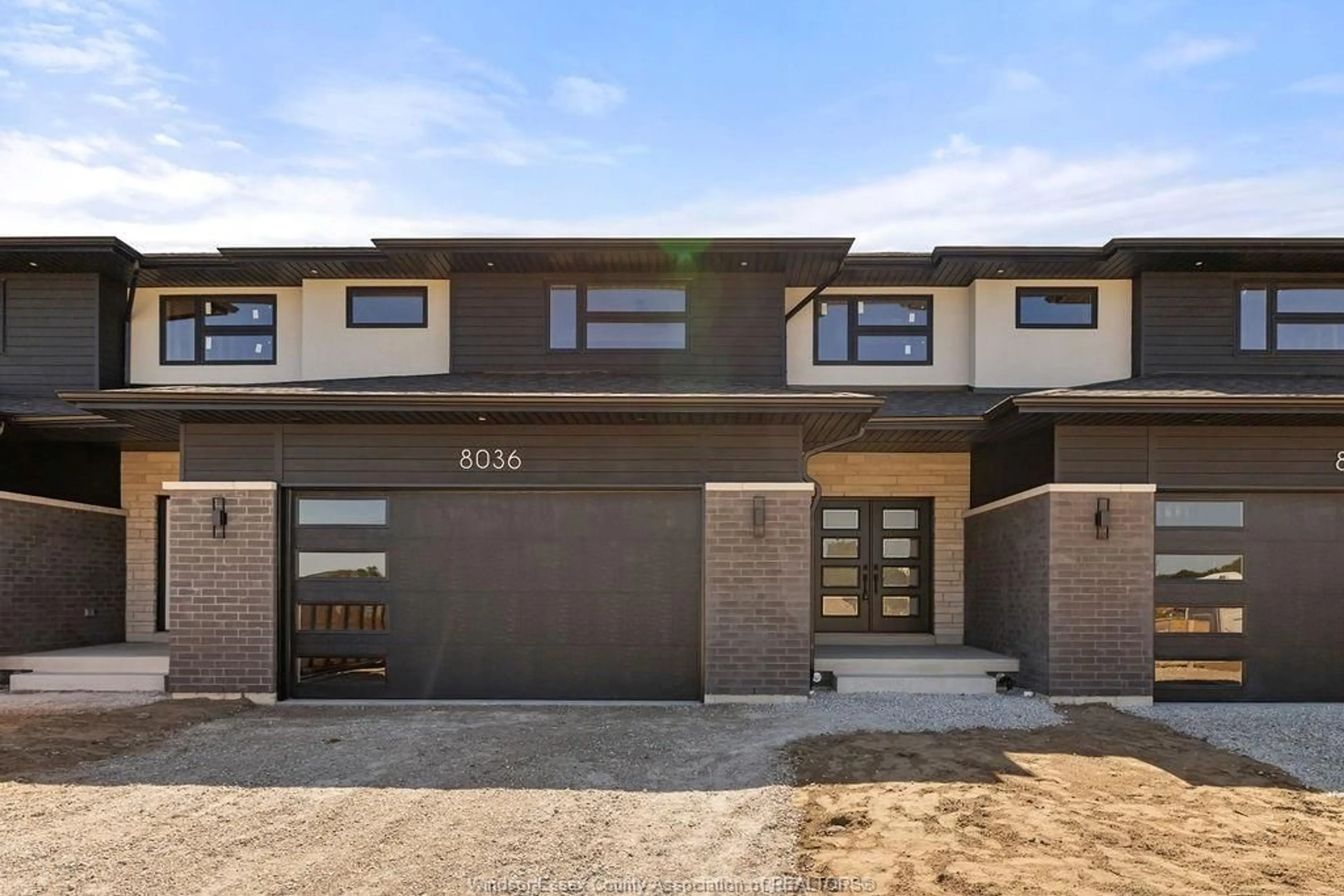 Home with brick exterior material, unknown for 8032 MEO Blvd, LaSalle Ontario N9H 1H3