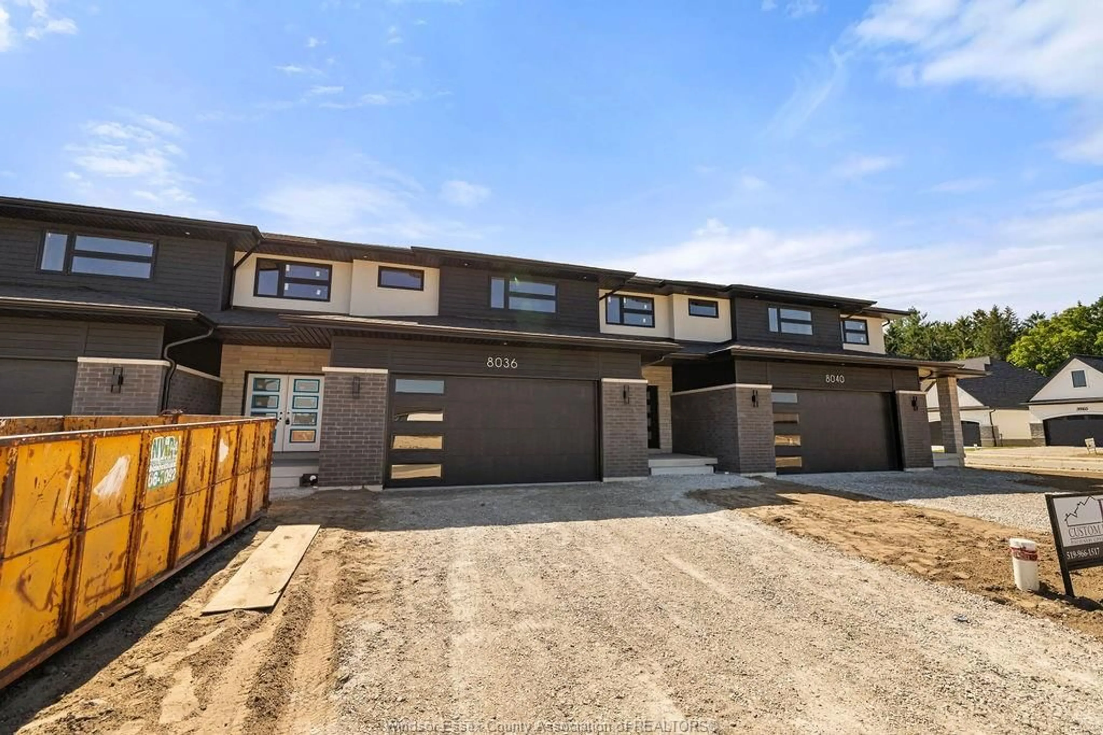 Unknown for 8032 MEO Blvd, LaSalle Ontario N9H 1H3