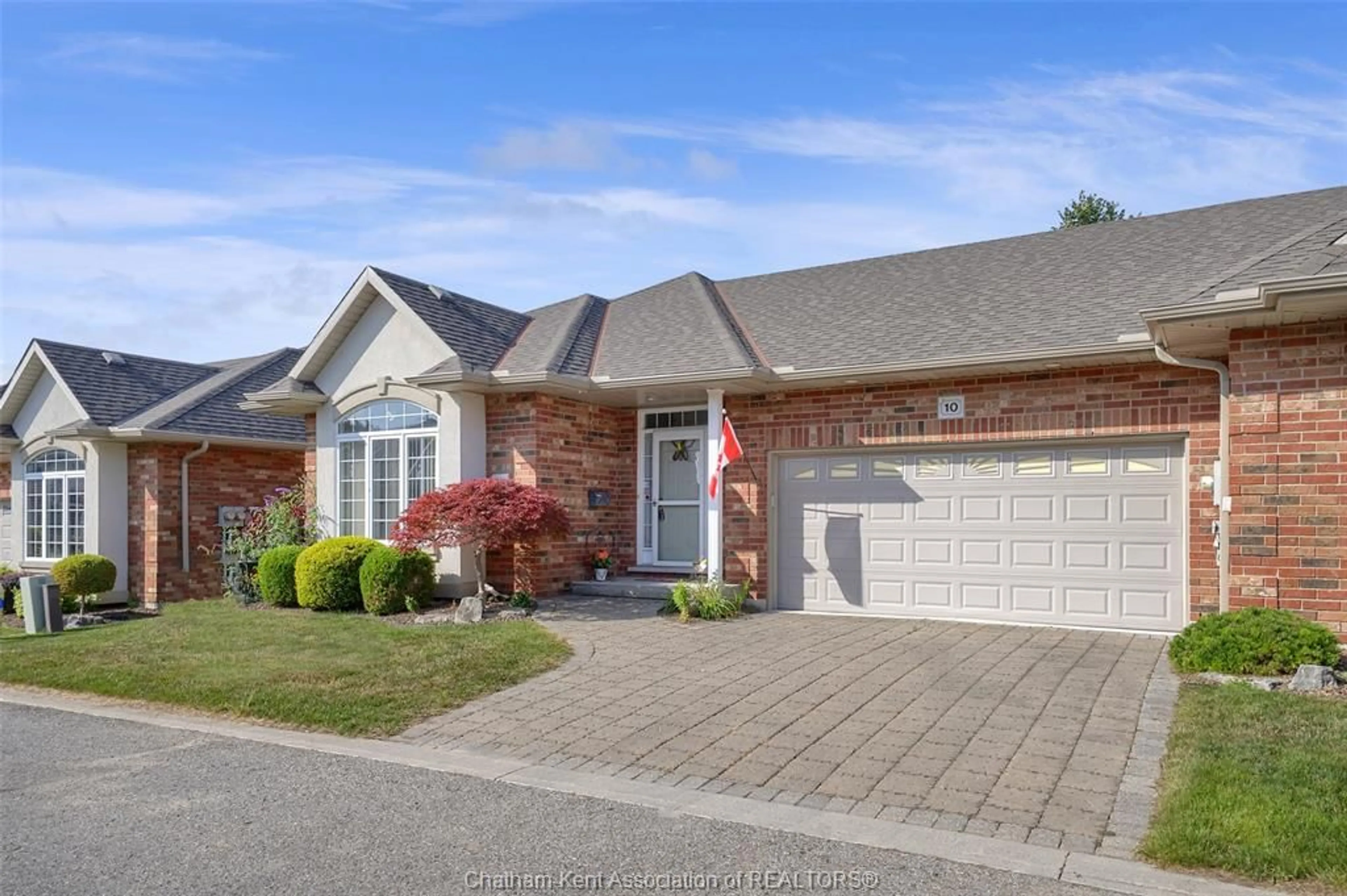 Home with brick exterior material, street for 10 Oakgrove Lane, Chatham Ontario N7L 5R9