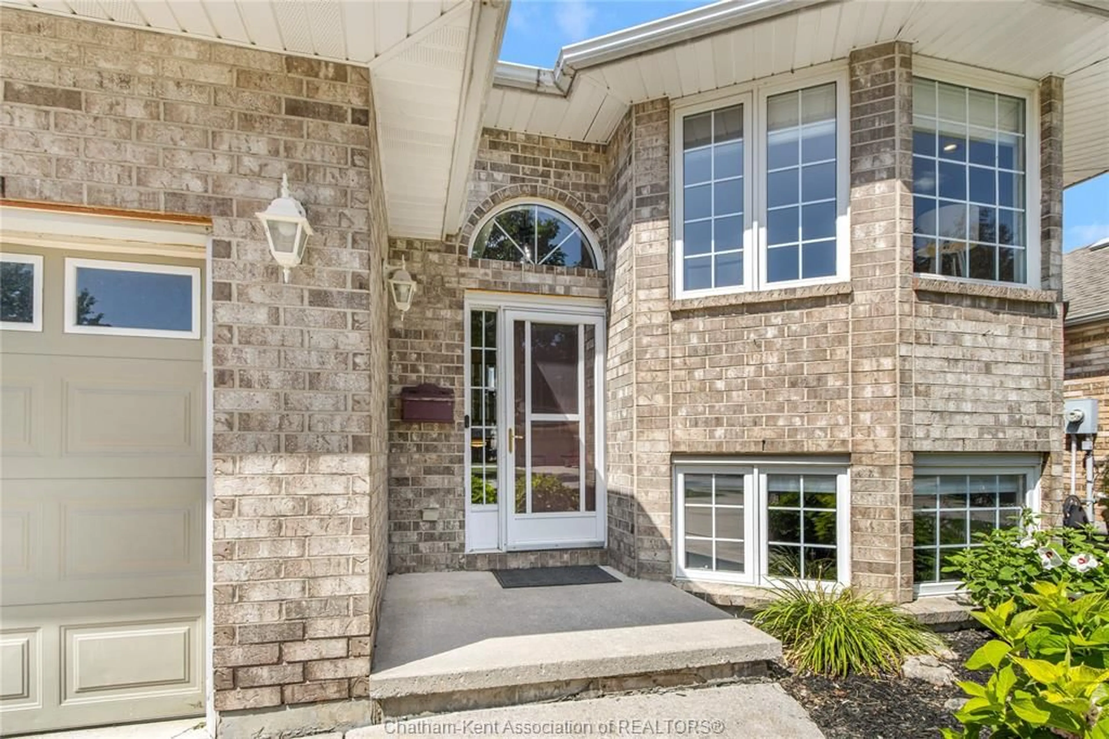 Unknown for 164 VALLEY Rd, Chatham Ontario N7L 5L4