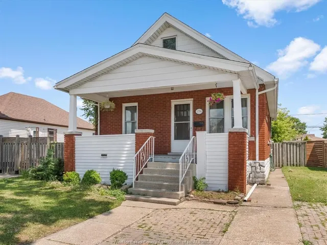 1794 HALL Ave, Windsor 3