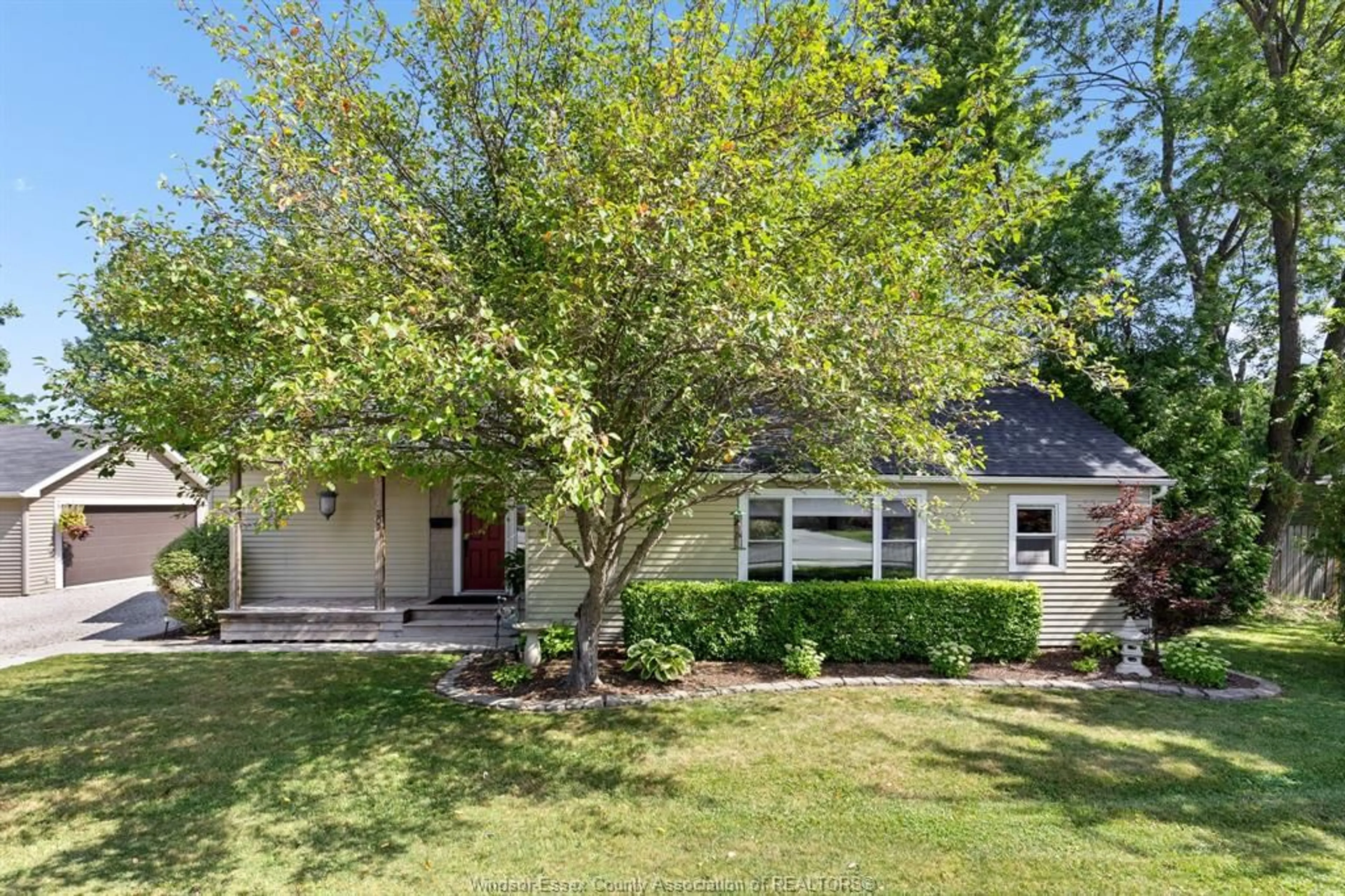 Unknown for 209 Maidstone Ave, Essex Ontario N8M 2J8