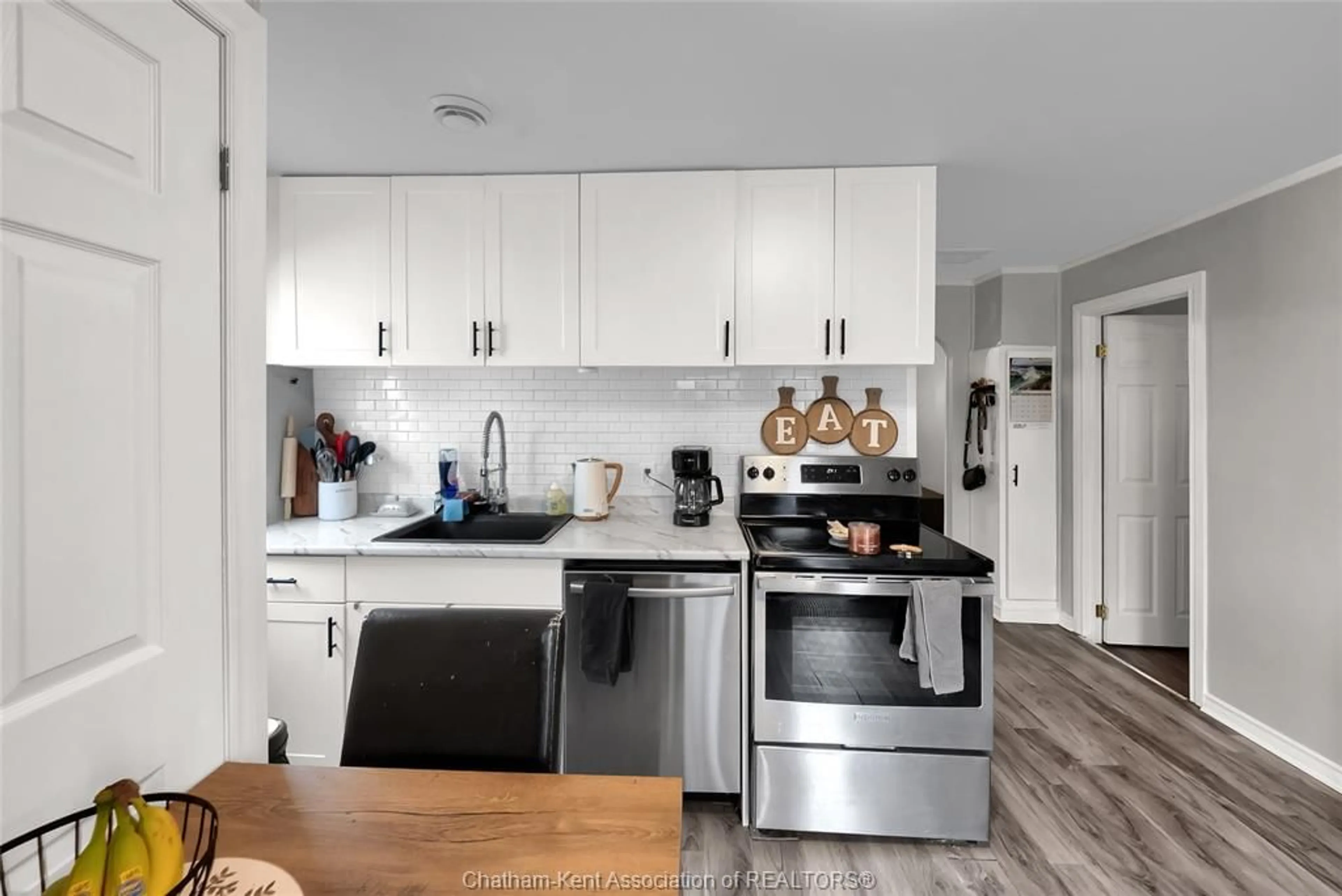 Open concept kitchen, unknown for 14 McNaughton Ave, Wallaceburg Ontario N8A 1R8