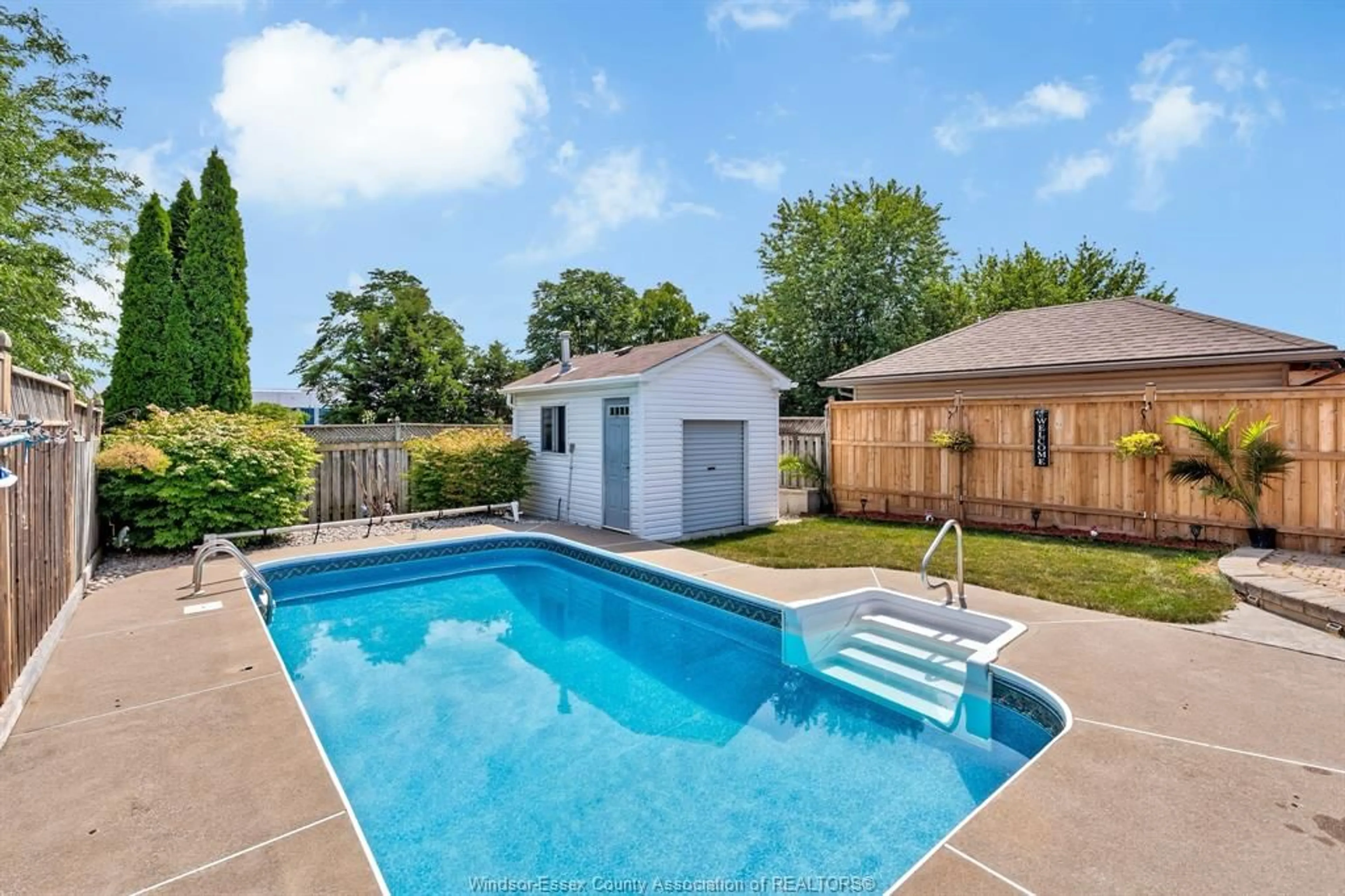 Pool for 12589 HORWOOD Cres, Tecumseh Ontario N8N 4T7