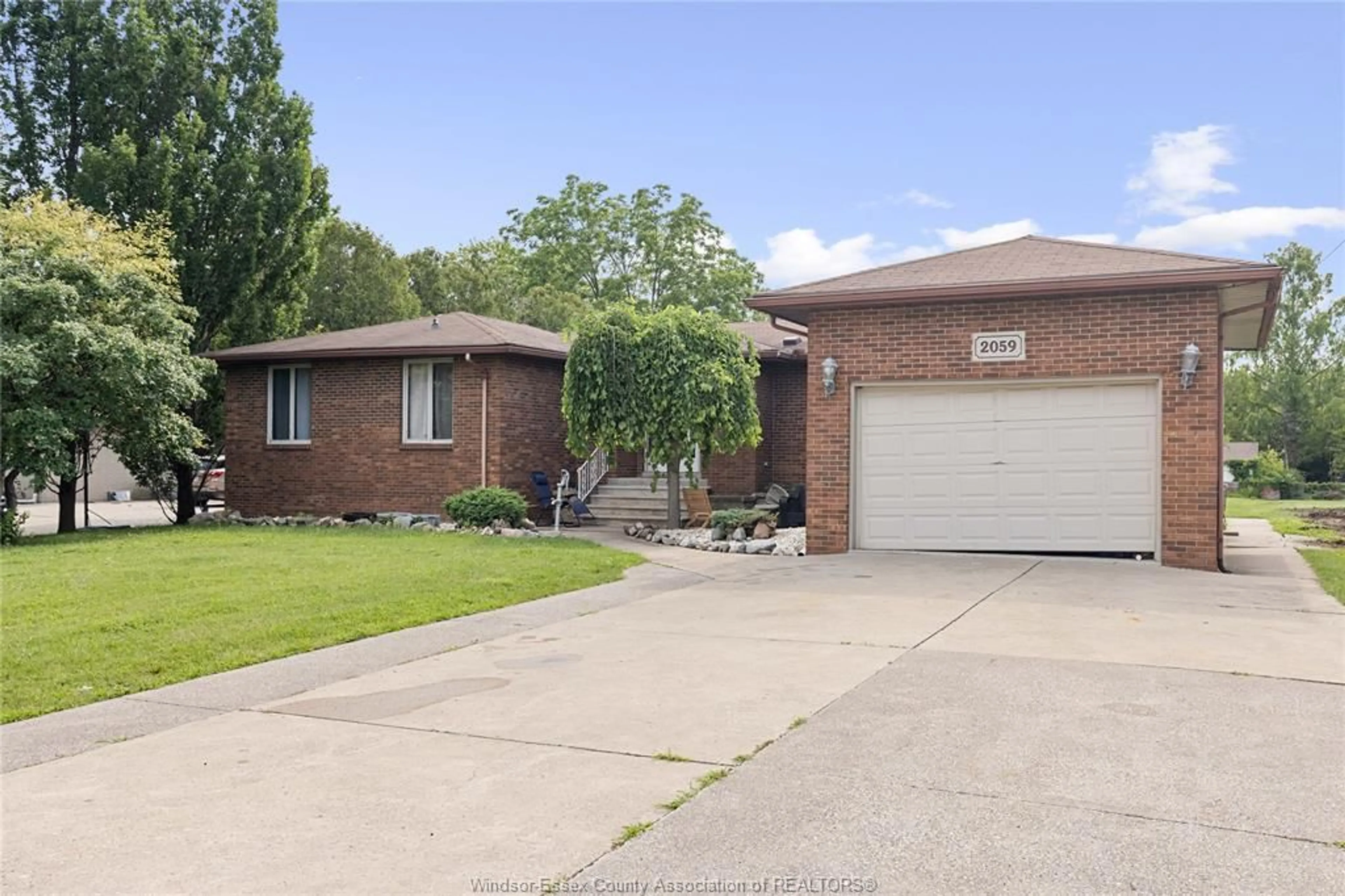 Home with brick exterior material, street for 2059 LESPERANCE, Tecumseh Ontario N8X 1Y8