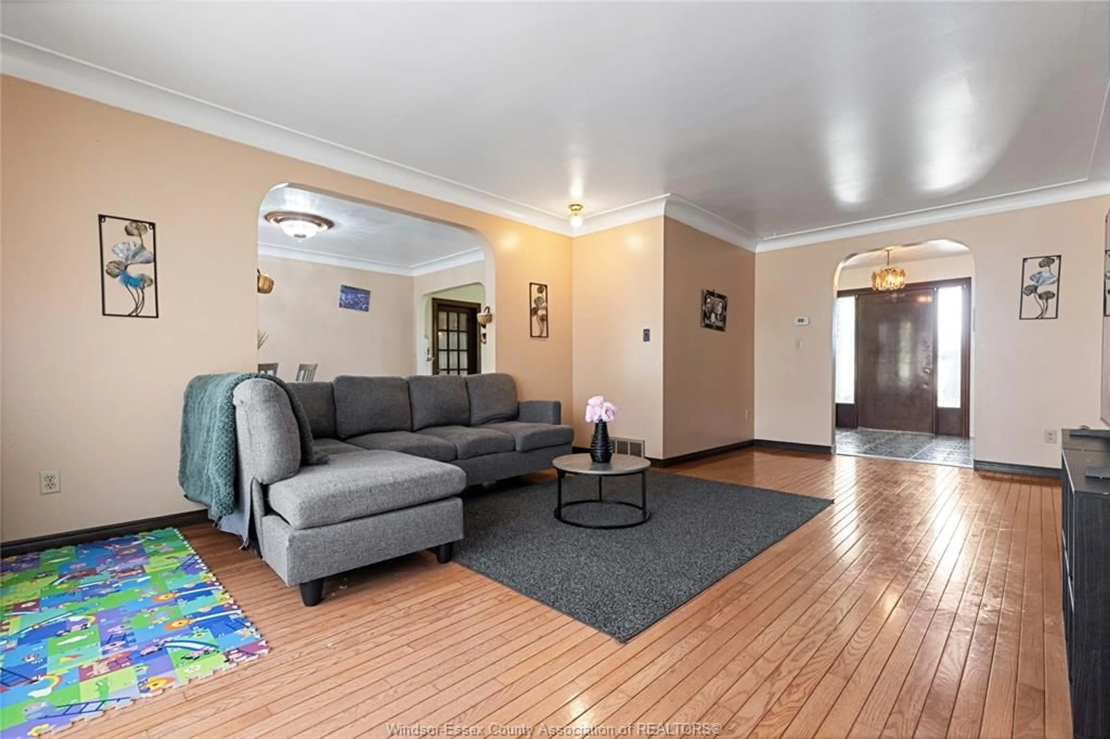 Living room with furniture, unknown for 2059 LESPERANCE, Tecumseh Ontario N8X 1Y8