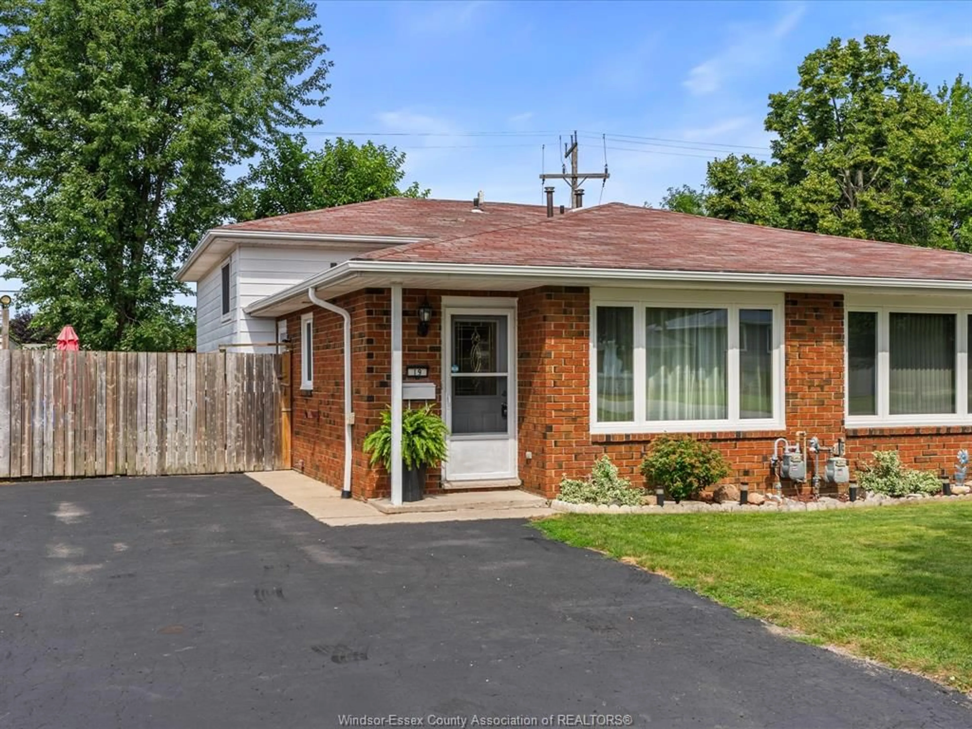Home with brick exterior material, street for 19 BRUCE, Leamington Ontario N8H 4C4