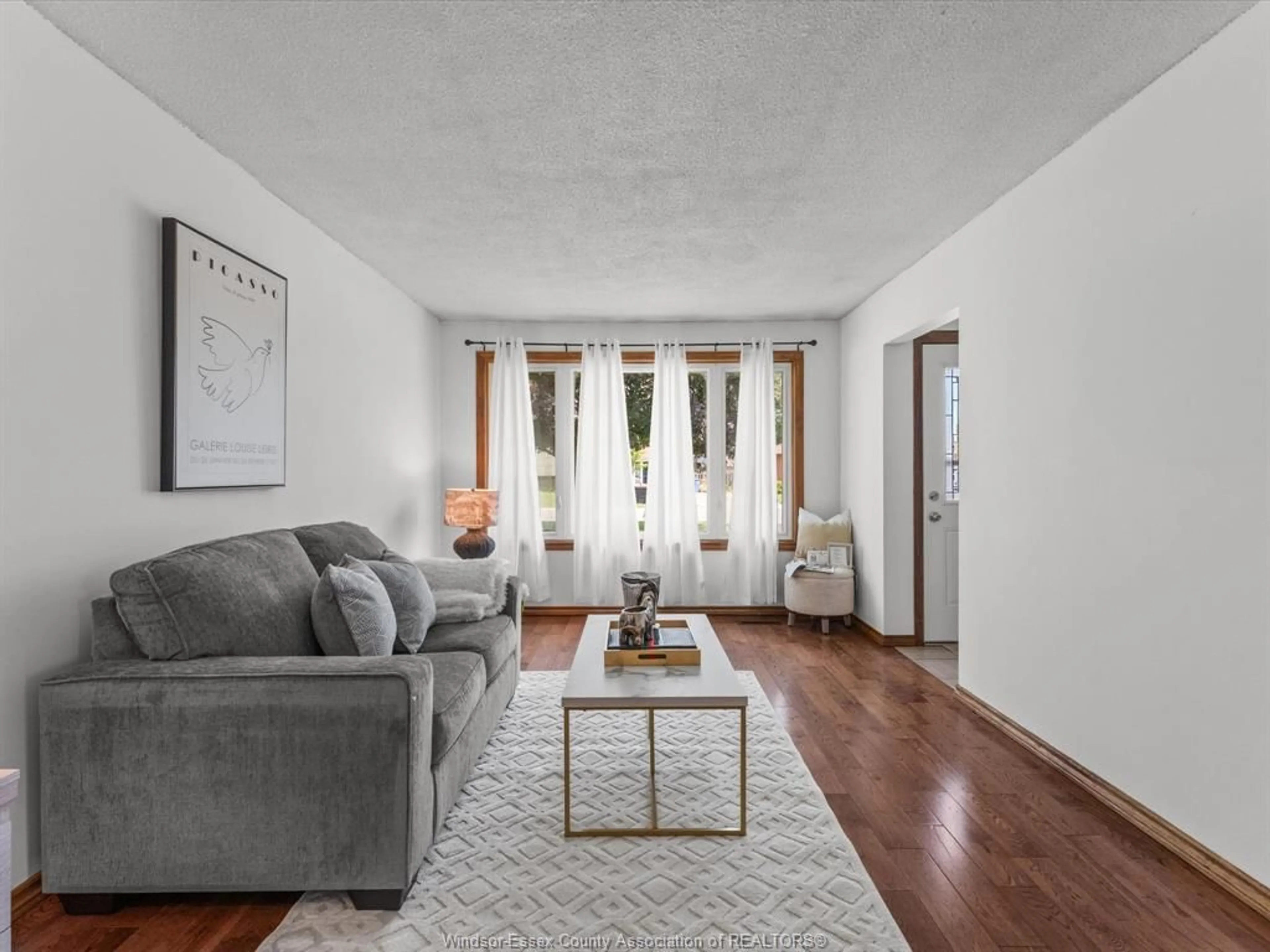 Living room with furniture, unknown for 19 BRUCE, Leamington Ontario N8H 4C4
