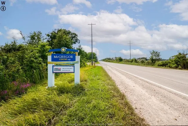 VL Middle Side Road, McGregor 3