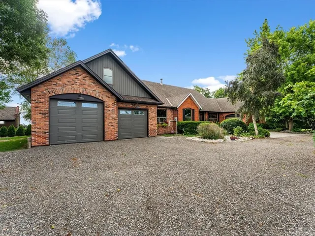 266 EAST BEACH Rd, Leamington 2