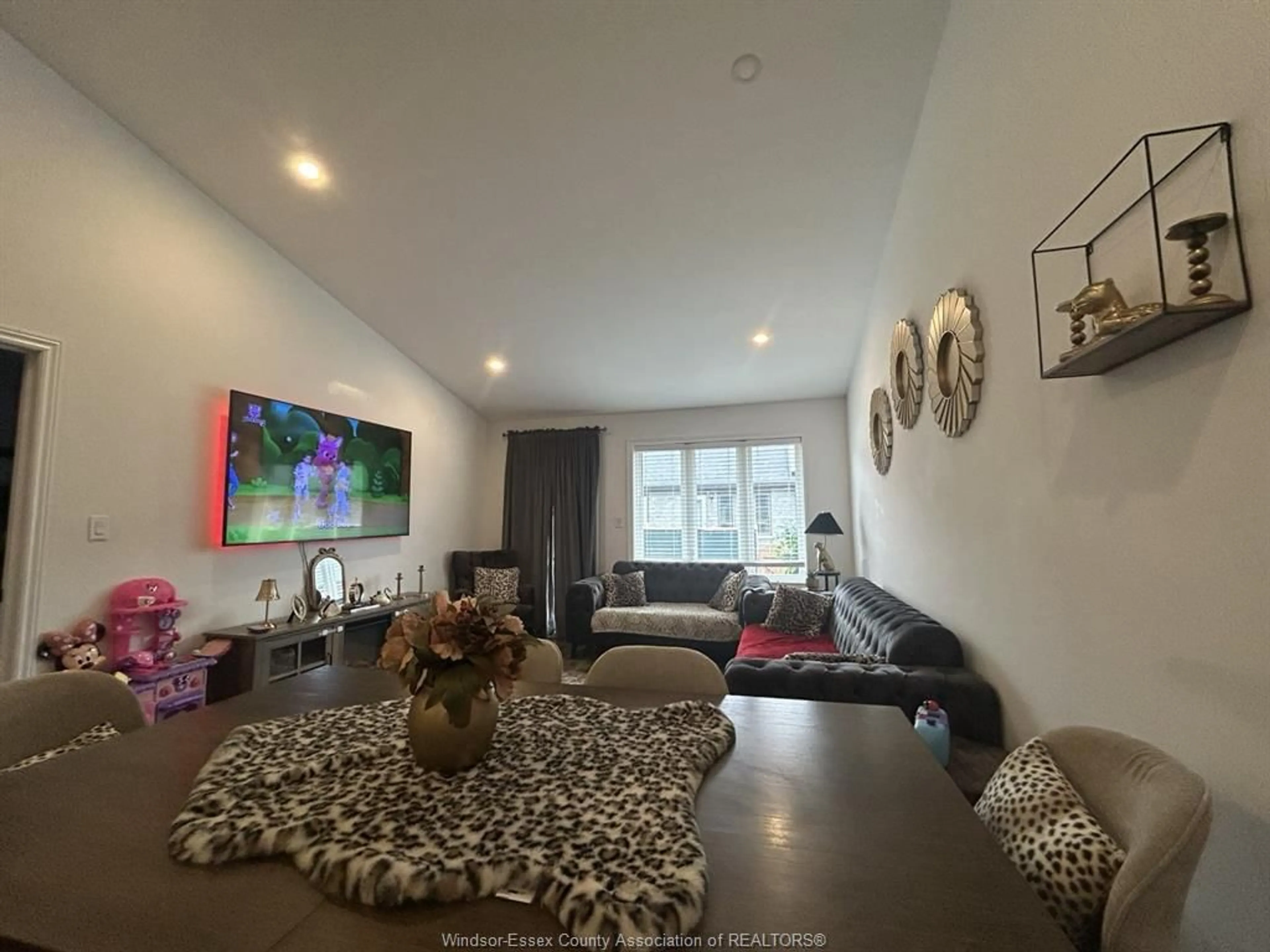 A pic of a room for 3639 HALLEE Cres, Windsor Ontario N8W 0B2
