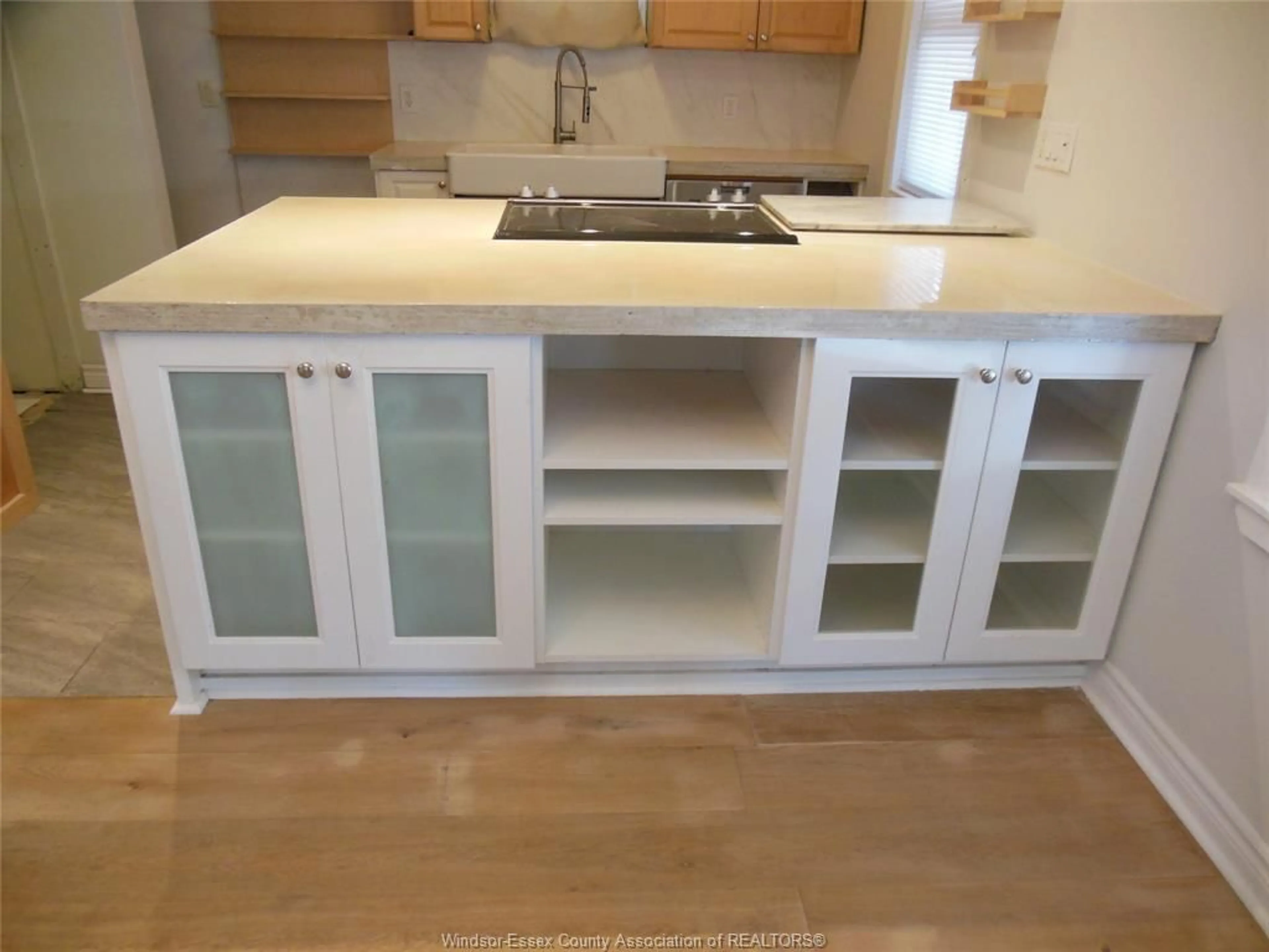 Open concept kitchen, unknown for 1548 WINDERMERE, Windsor Ontario N8Y 3G3