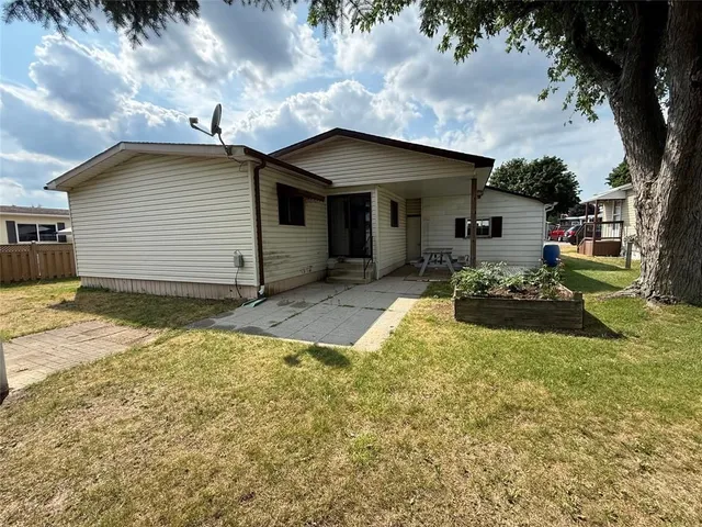 10 VELMA St, Strathroy 3