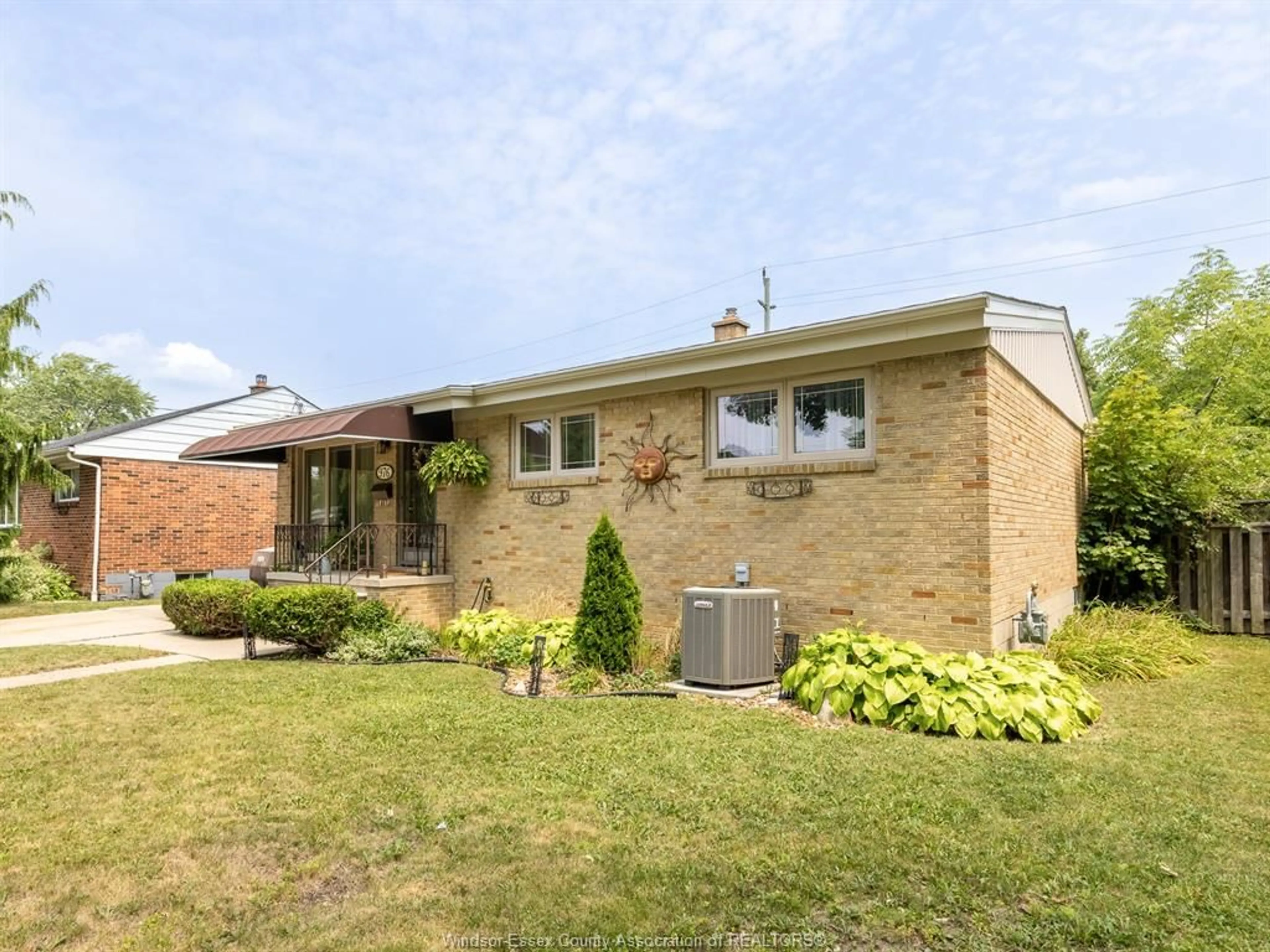 Home with brick exterior material, street for 976 WATSON, Windsor Ontario N8S 3T2