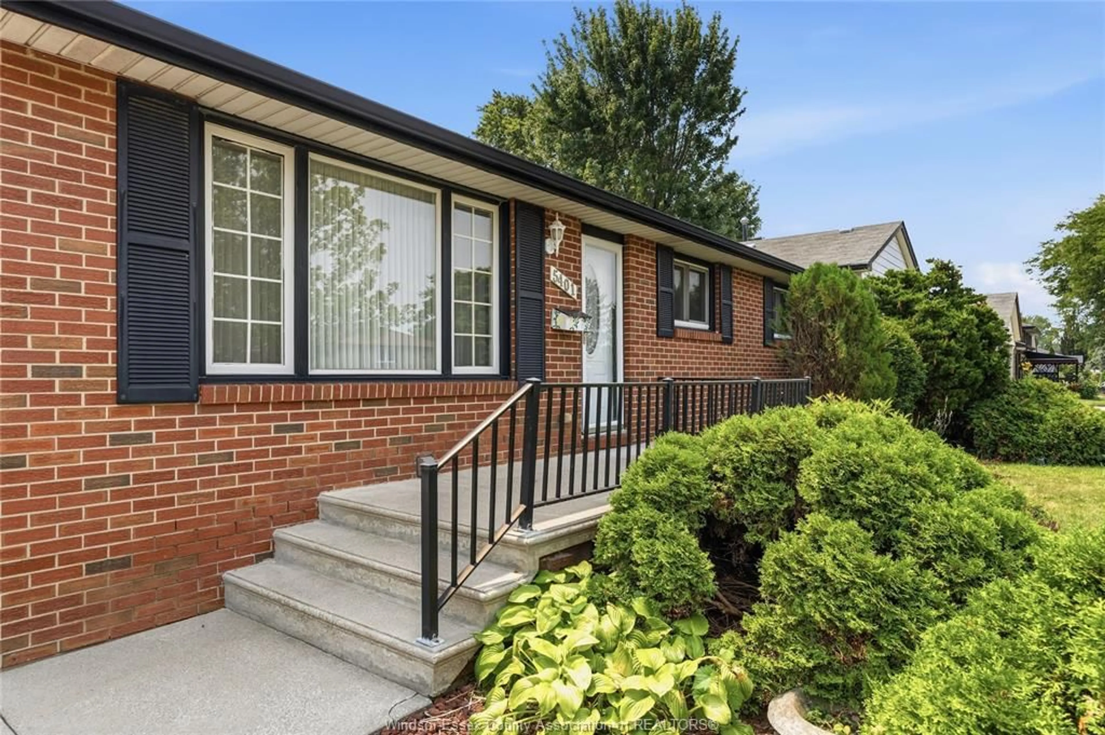 Home with brick exterior material, street for 5401 QUEEN ELIZABETH, Windsor Ontario N8T 1N2