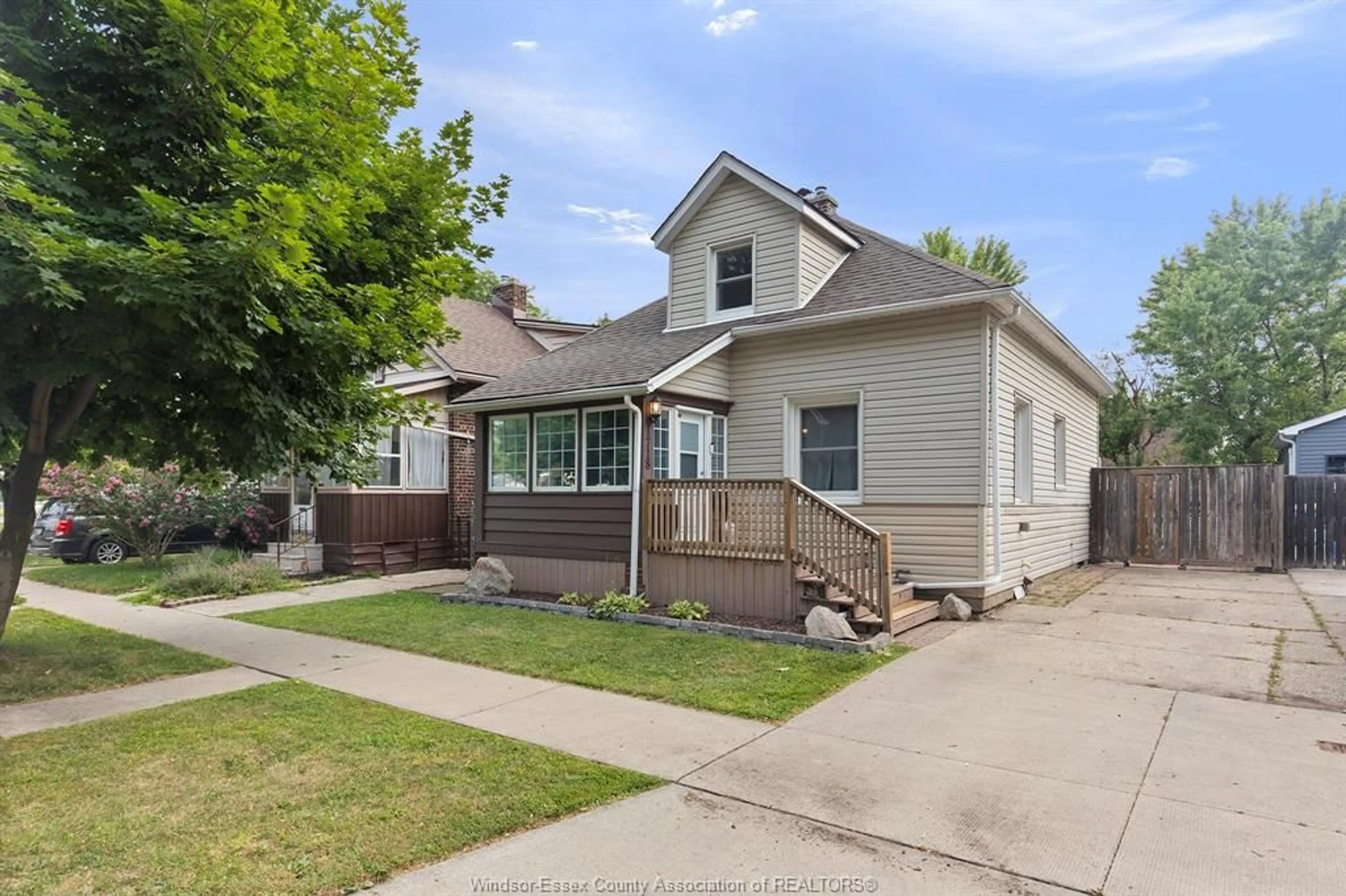 Home with vinyl exterior material, street for 1718 WINDERMERE, Windsor Ontario N8W 2S1