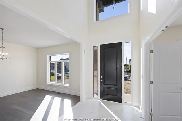 103 BAY St, Lakeshore 4