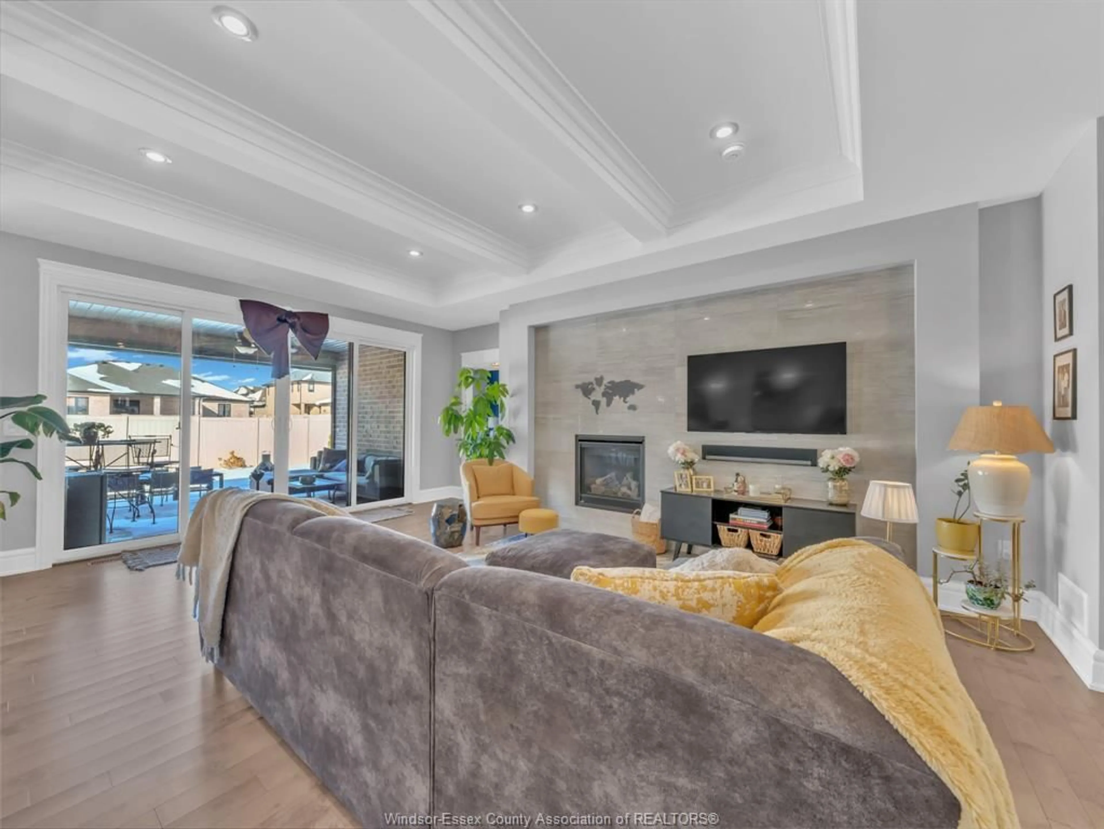 Living room with furniture, unknown for 3639 SEVEN LAKES Dr, LaSalle Ontario N9H 0E5