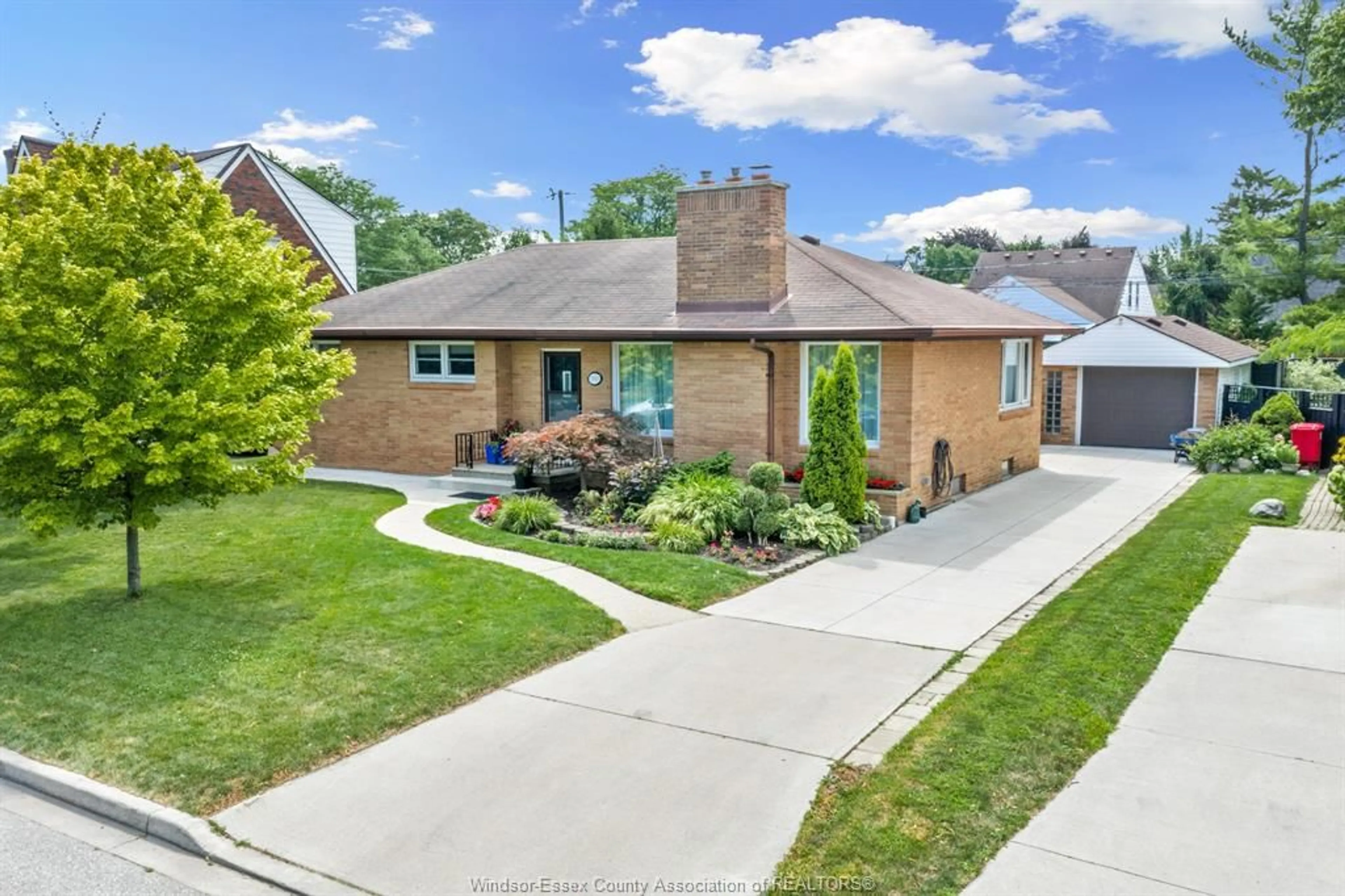 Home with brick exterior material, street for 2065 VERDUN Ave, Windsor Ontario N8W 1P6